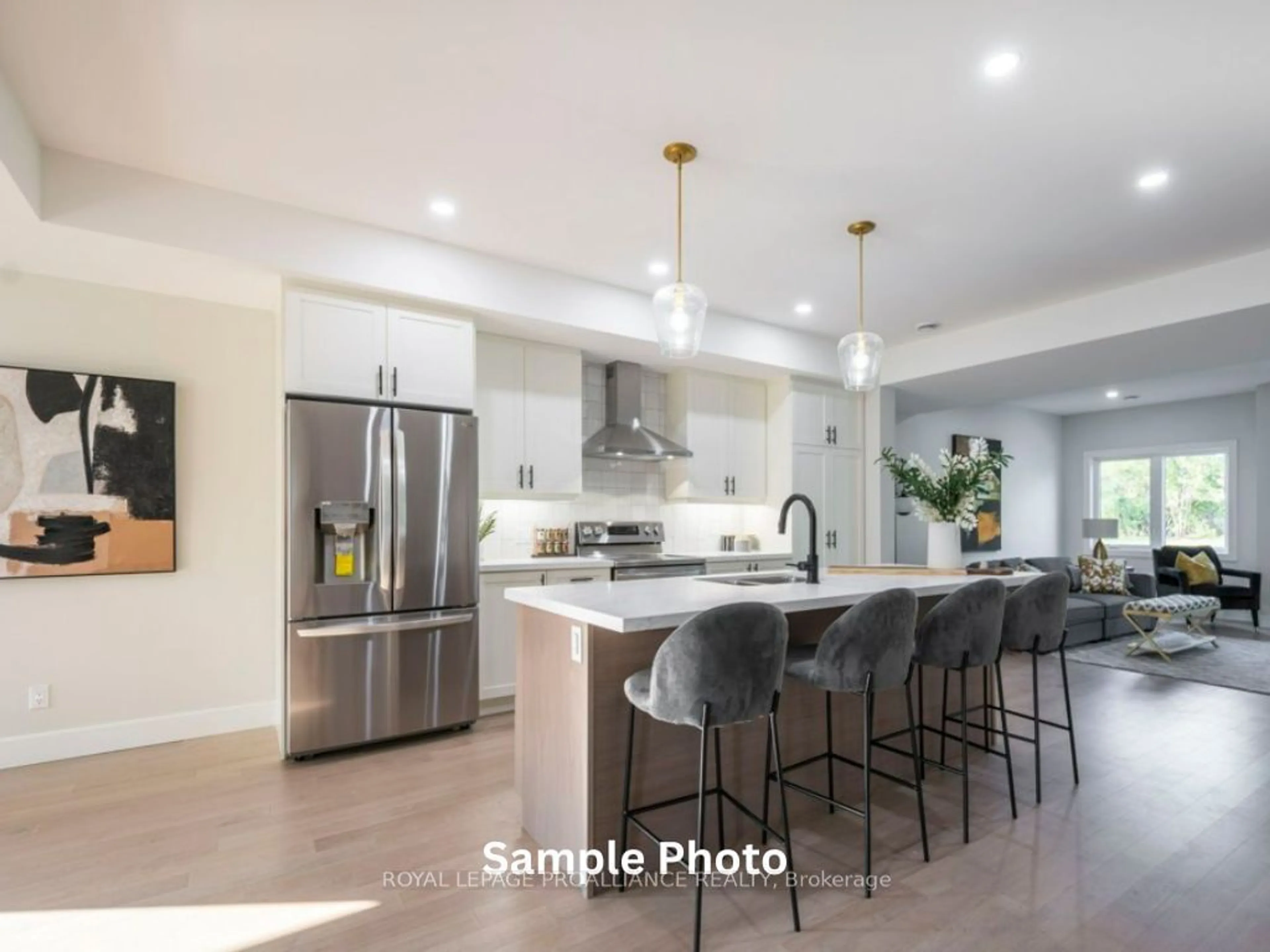 Open concept kitchen, ceramic/tile floor for 44 Fraser Dr, Quinte West Ontario K0K 1E0