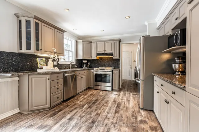 Additional property image - 1 Acredale Dr