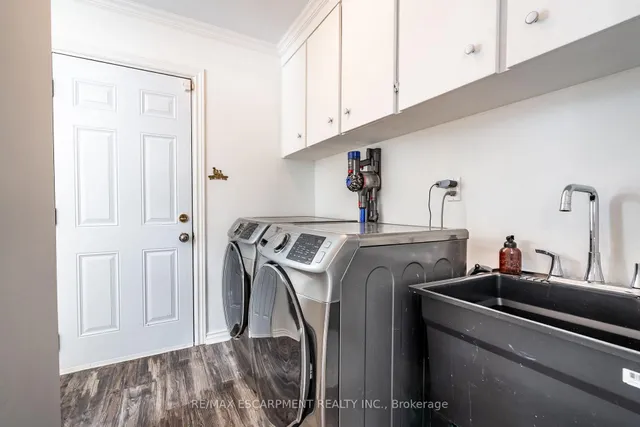 Additional property image - 1 Acredale Dr