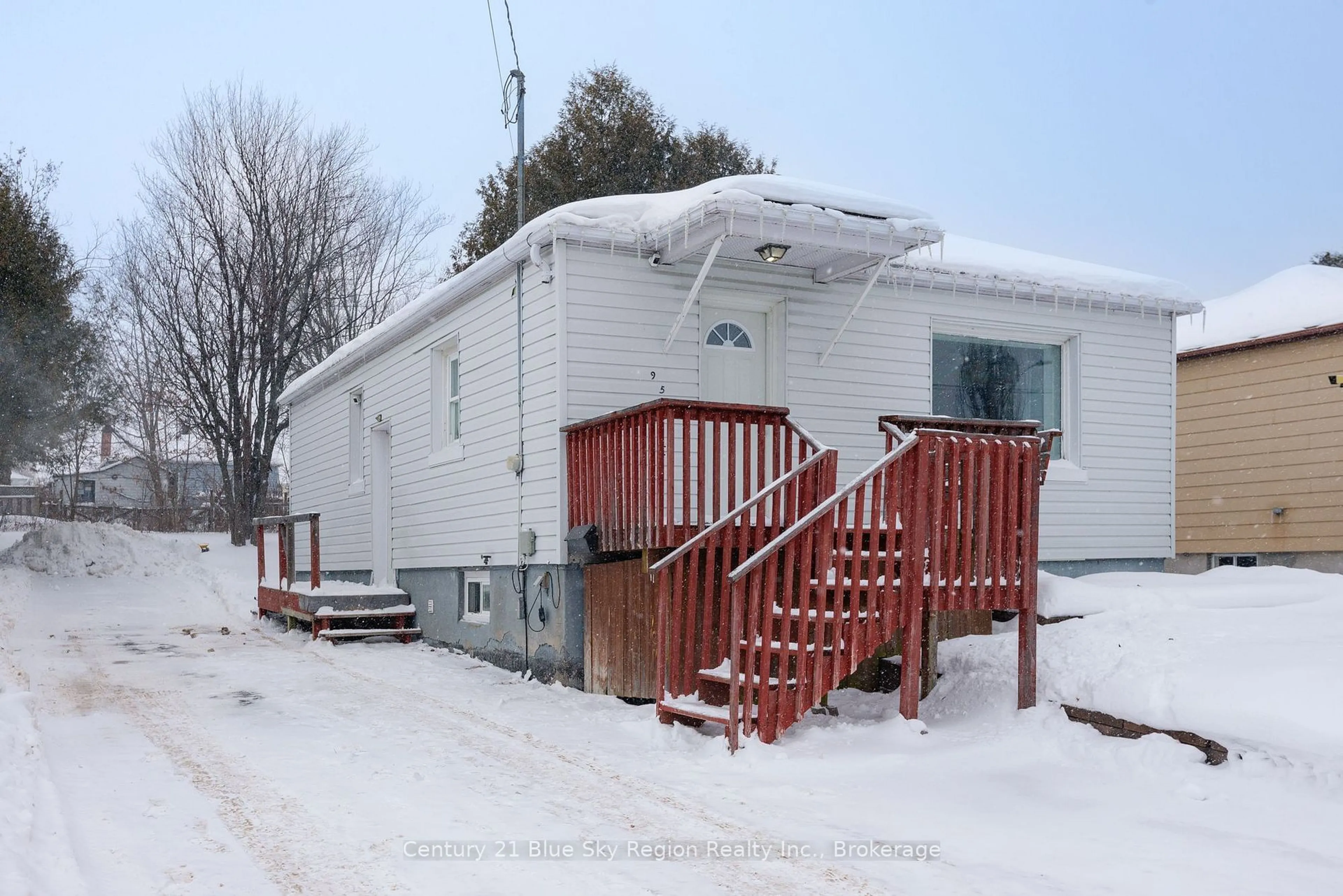 Shed for 959 Morin St, North Bay Ontario P1B 5S4