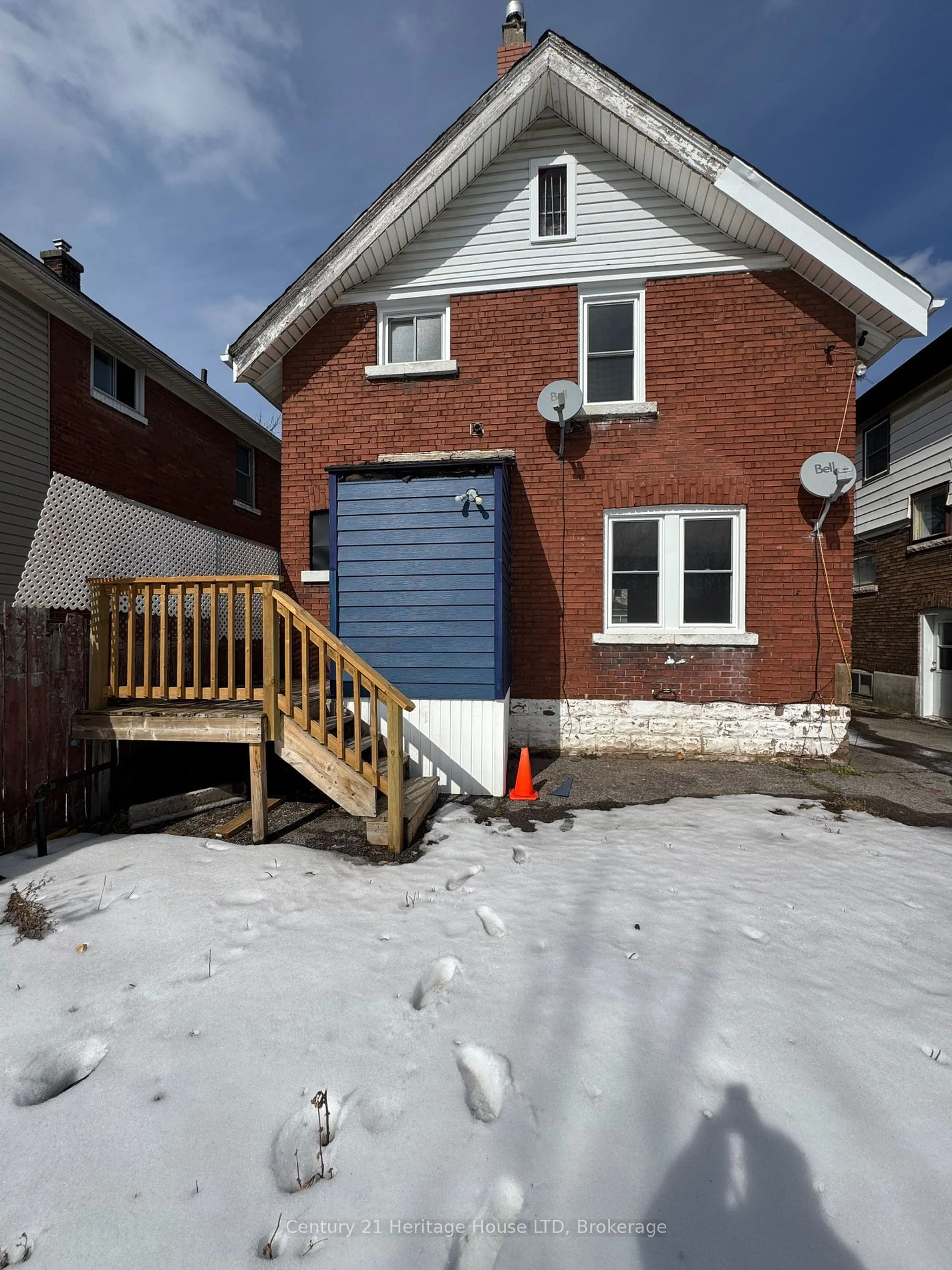 Home with brick exterior material, street for 5060 Morrison St, Niagara Falls Ontario L2E 2C8