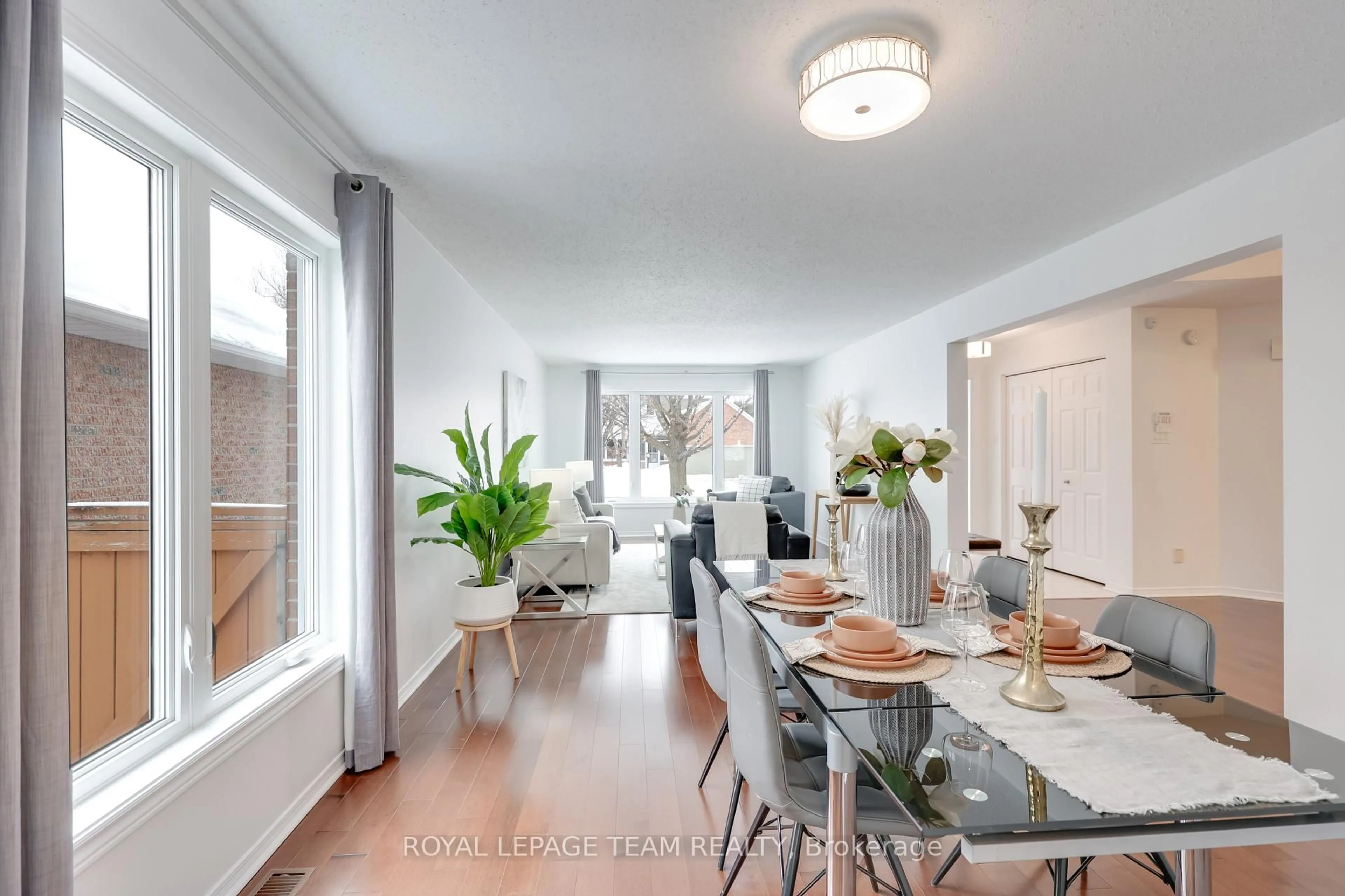 Dining room, unknown for 82 HANSEN Ave, Kanata Ontario K2K 2L7