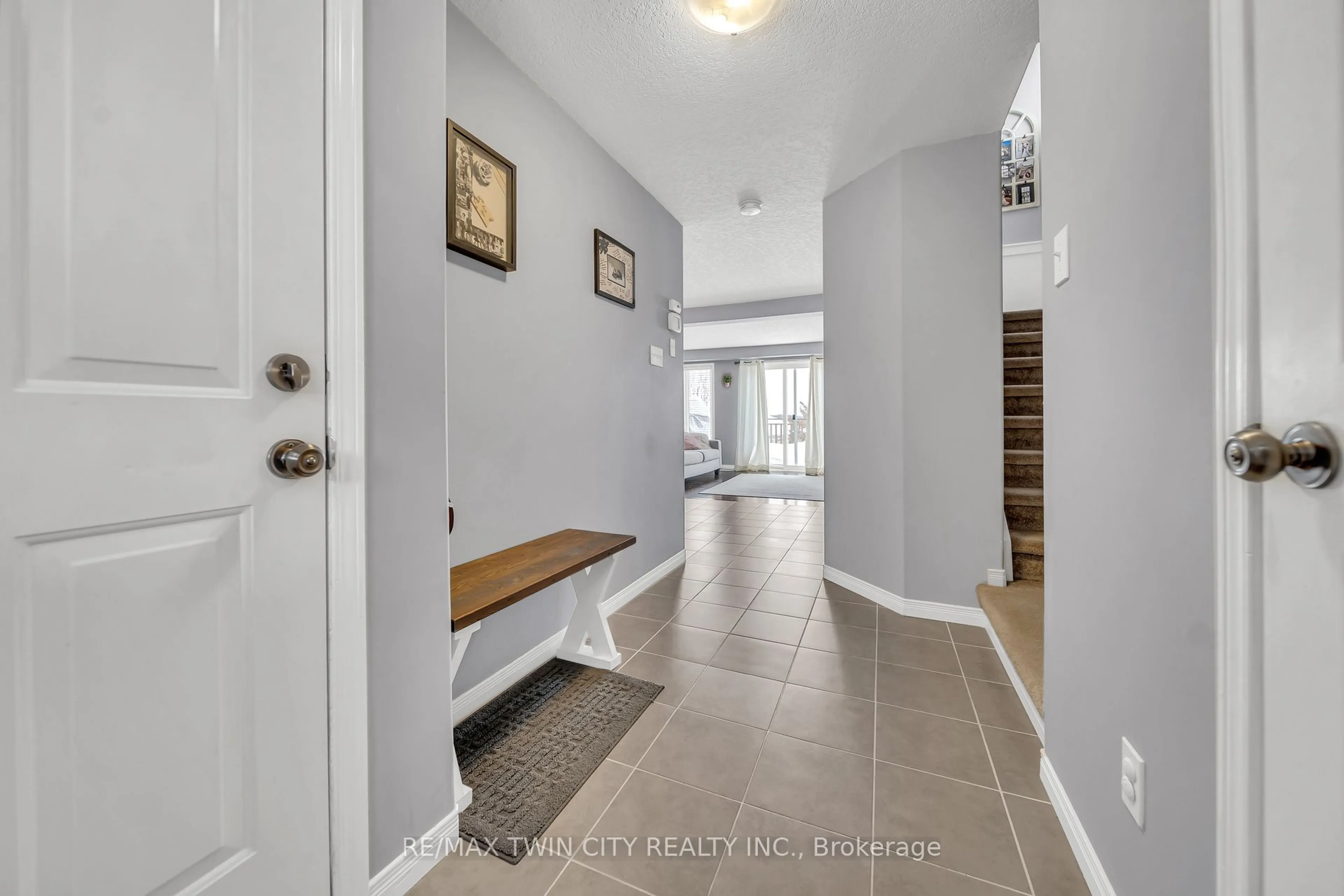 Indoor entryway for 452 Activa Ave, Kitchener Ontario N2E 4B9