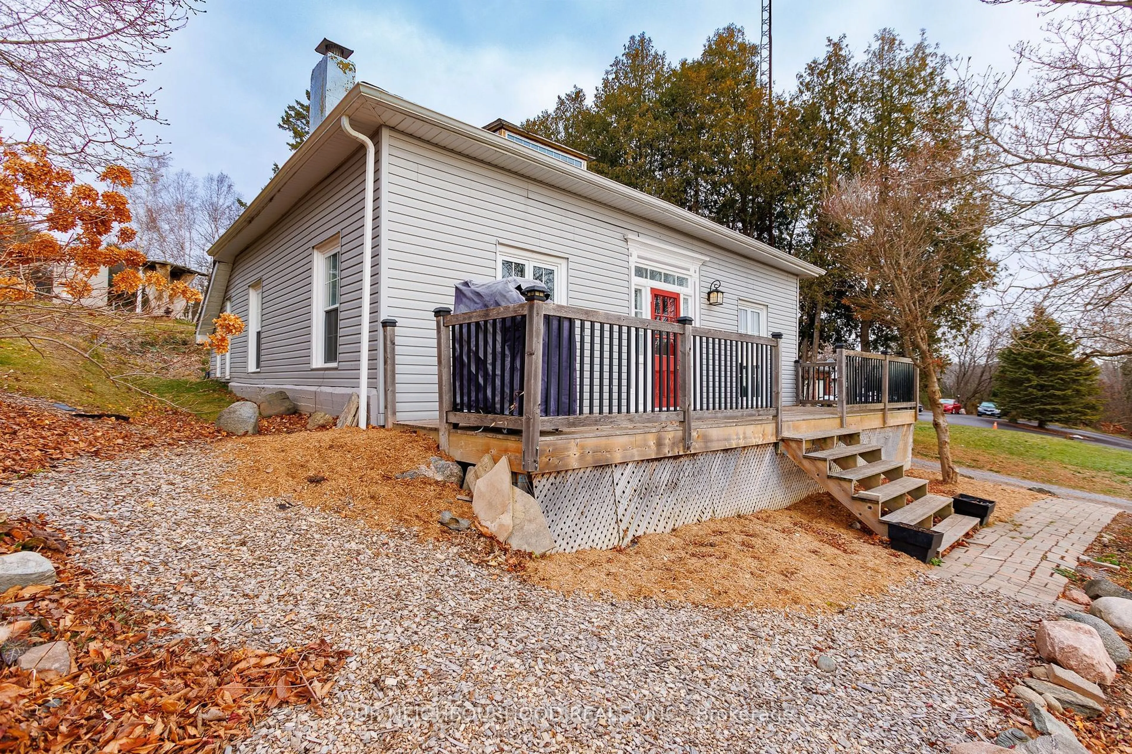 Home with vinyl exterior material, building for 11050 County Rd., 2 Rd, Alnwick/Haldimand Ontario K0K 2G0