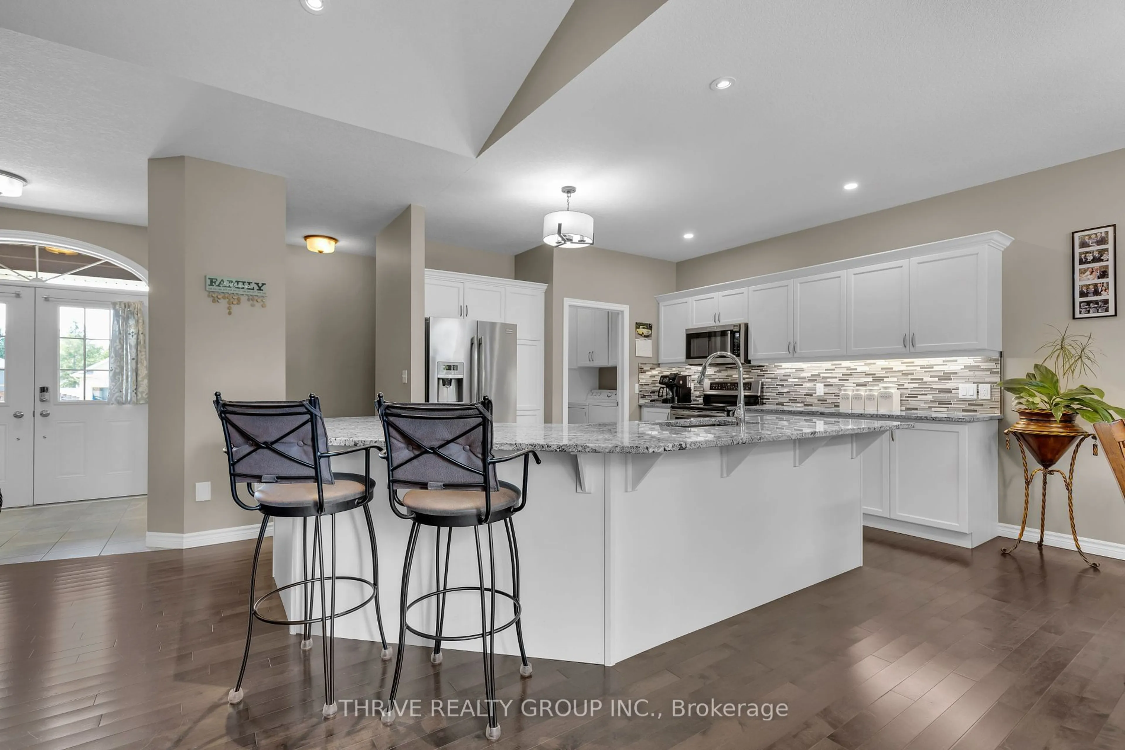 Open concept kitchen, ceramic/tile floor for 50 Fairview Dr, Lambton Shores Ontario N0M 1B0