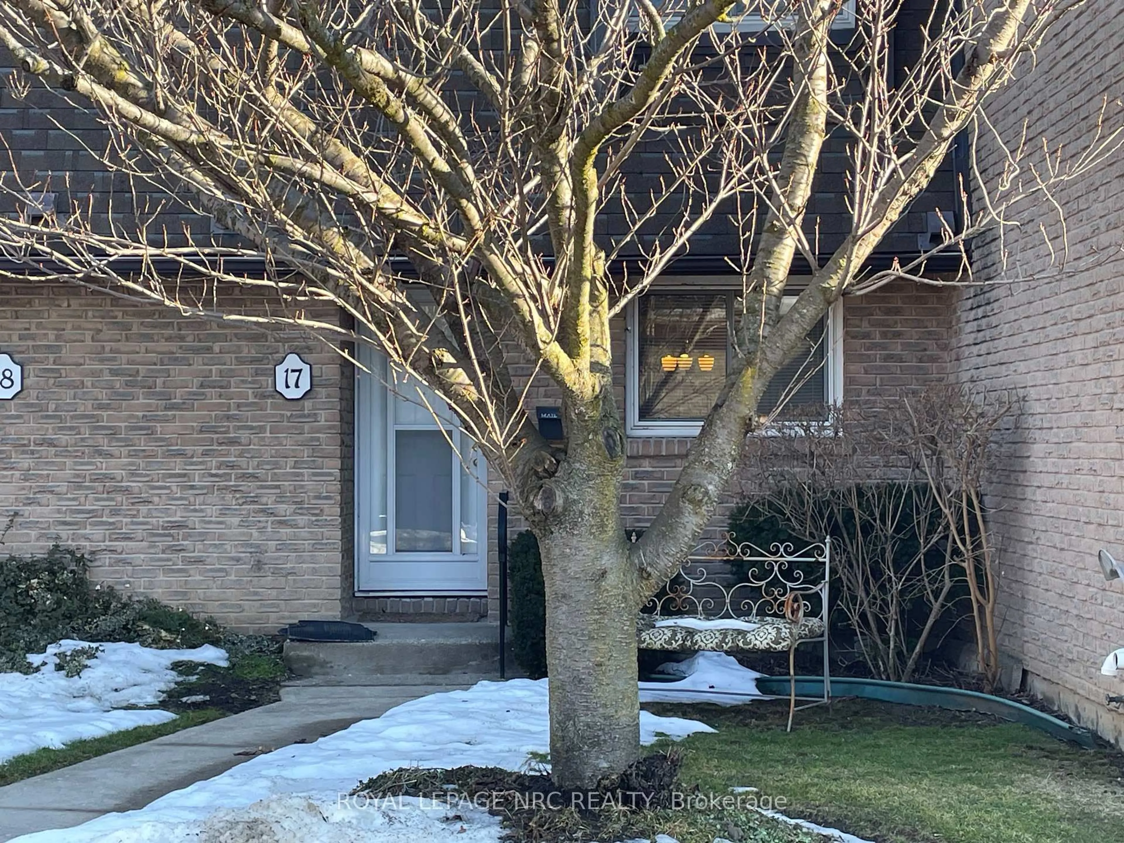 A pic from outside/outdoor area/front of a property/back of a property/a pic from drone, street for 151 Linwell Rd #17, St. Catharines Ontario L2N 6P3