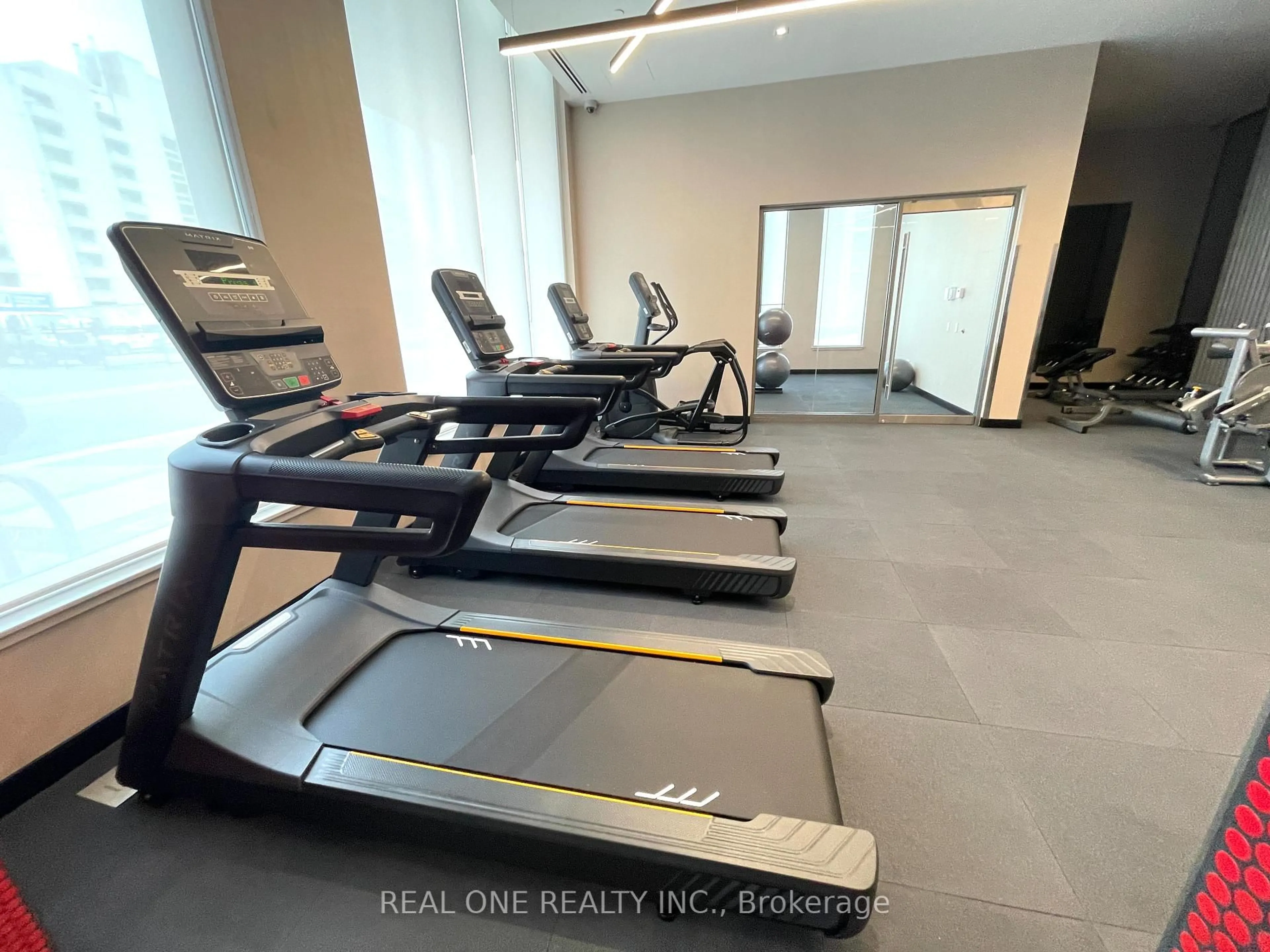 Gym or fitness room for 212 KING WILLIAM St #917, Hamilton Ontario L8R 0A7