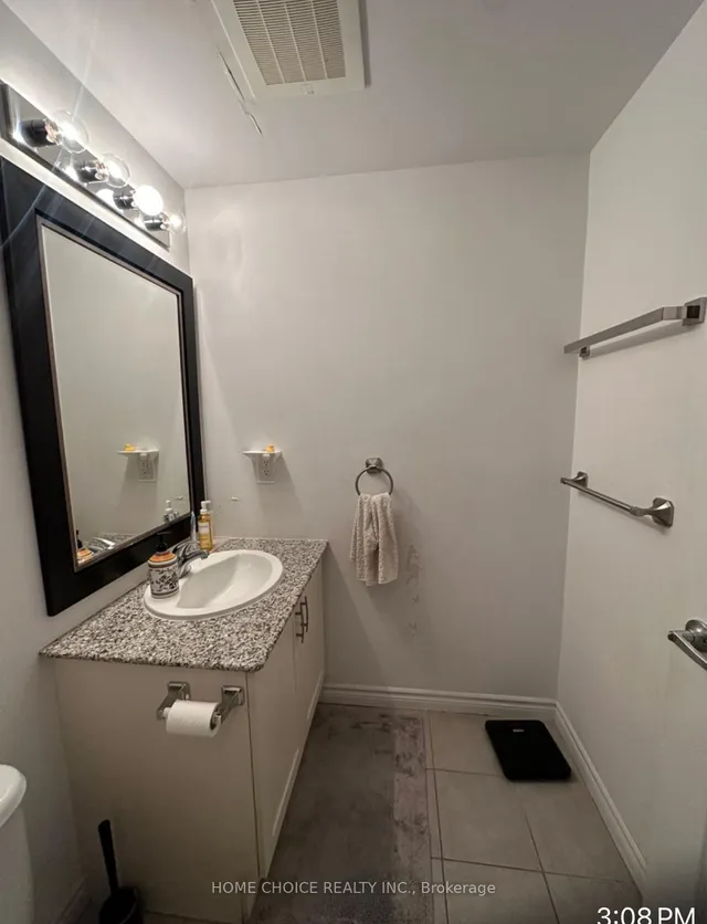 Additional property image - 427 ABERDEEN Ave Unit 302