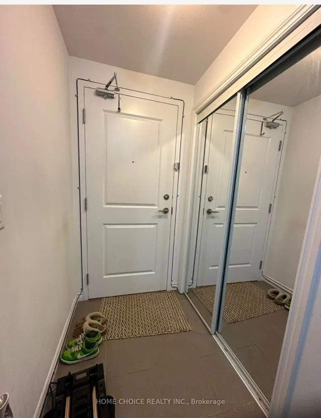 Additional property image - 427 ABERDEEN Ave Unit 302