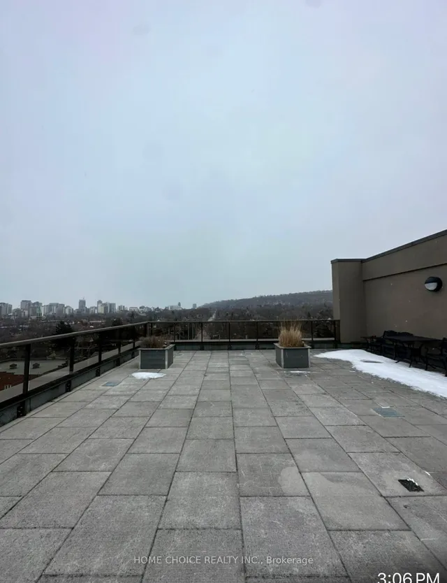 Additional property image - 427 ABERDEEN Ave Unit 302