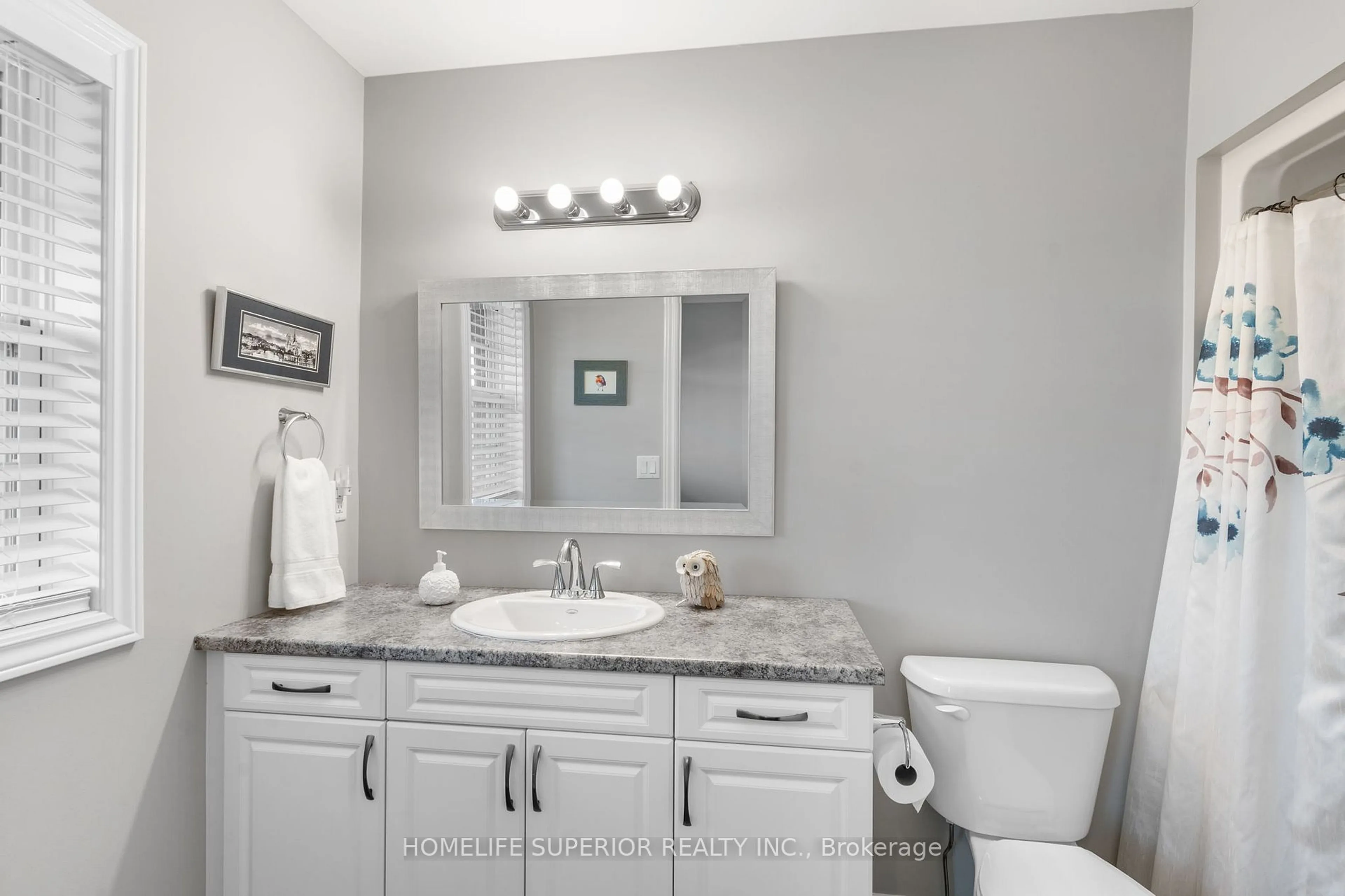 Standard bathroom, ceramic/tile floor for 268 Morgan St, Cobourg Ontario K9A 0L4