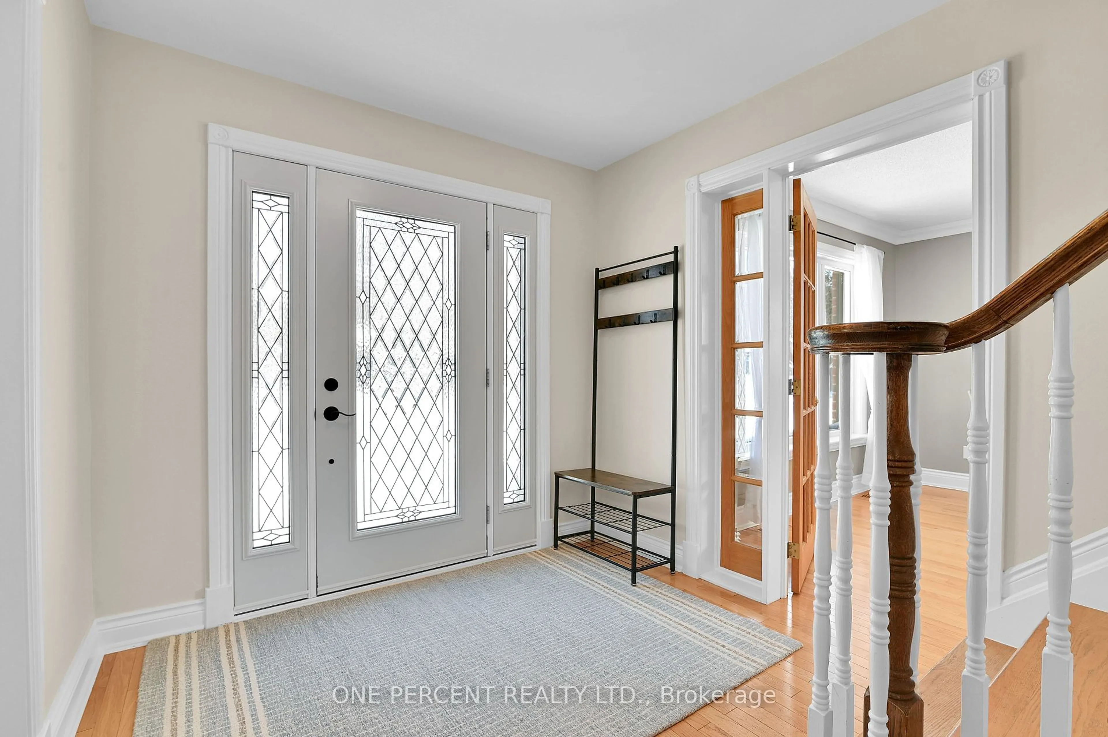 Indoor entryway for 59 Stitt St, Stittsville - Munster - Richmond Ontario K2S 1C5