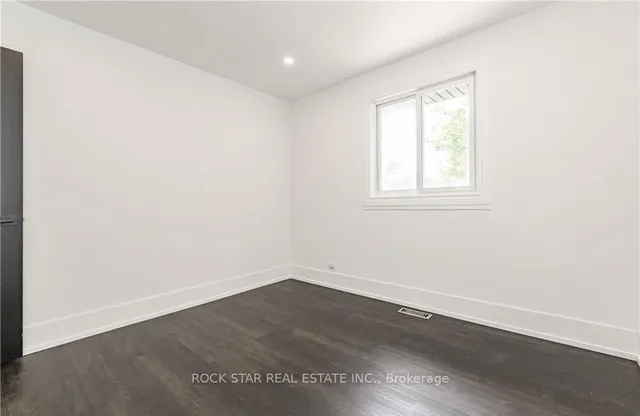 Additional property image - 694 Upper Ottawa St