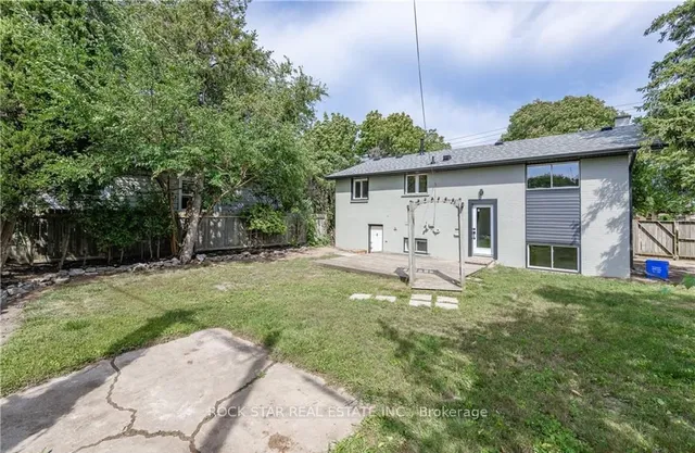 Additional property image - 694 Upper Ottawa St