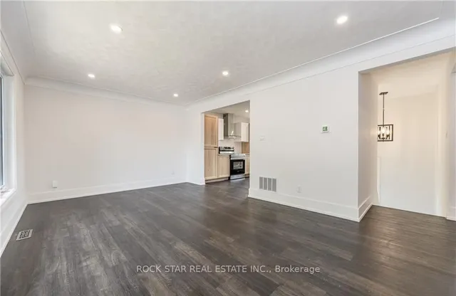 Additional property image - 694 Upper Ottawa St