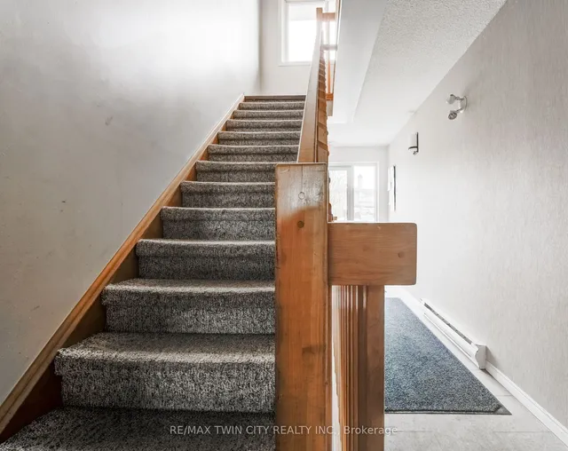 Additional property image - 266 Overlea Dr