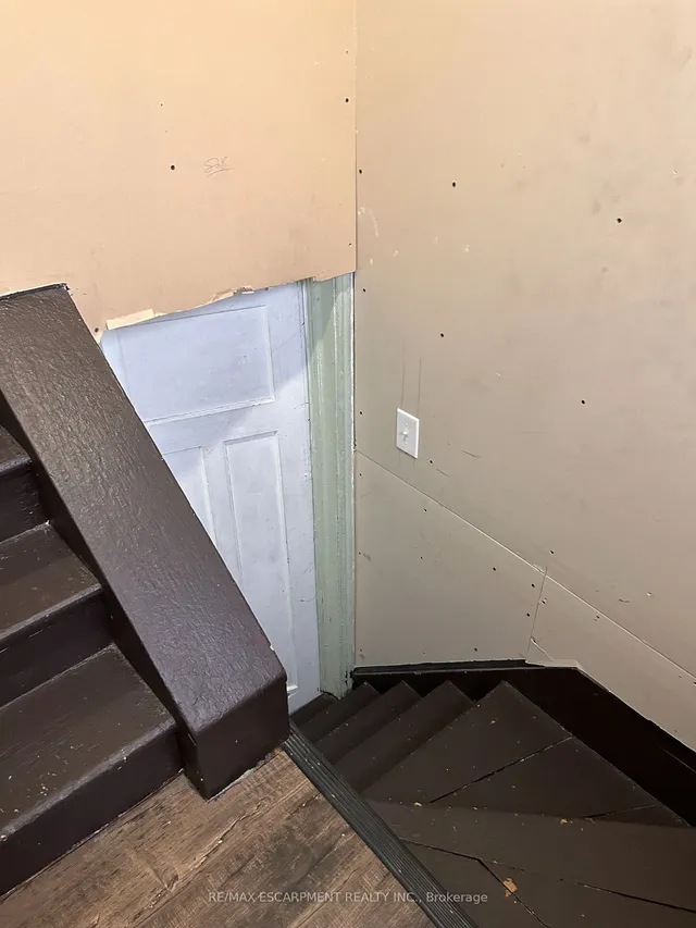 Additional property image - 372 Beach Rd