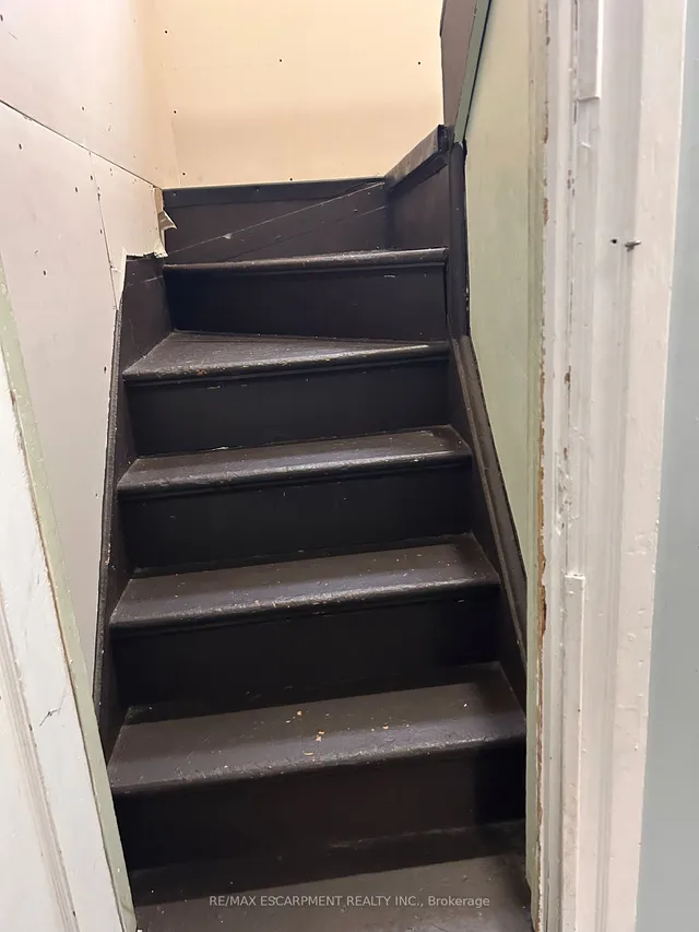 Additional property image - 372 Beach Rd