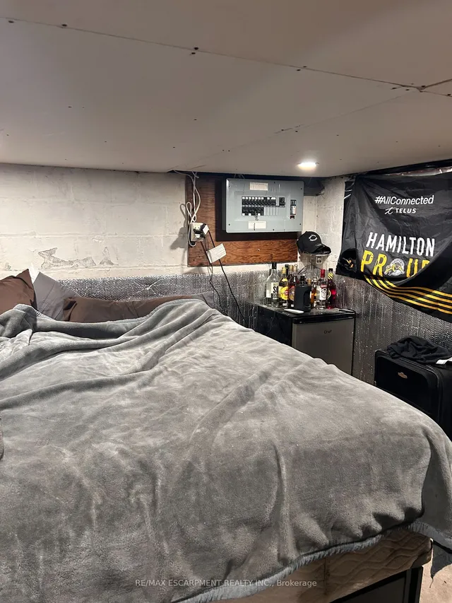 Additional property image - 372 Beach Rd