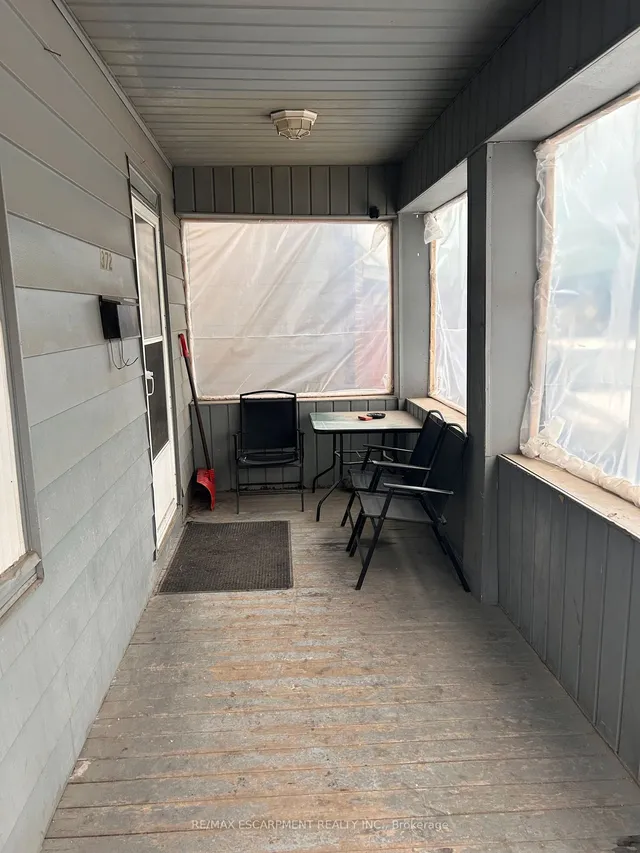 Additional property image - 372 Beach Rd