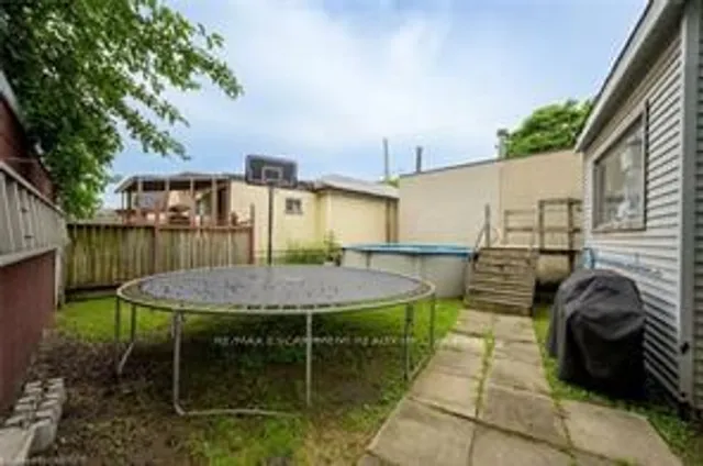 Additional property image - 372 Beach Rd
