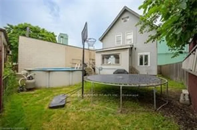 Additional property image - 372 Beach Rd