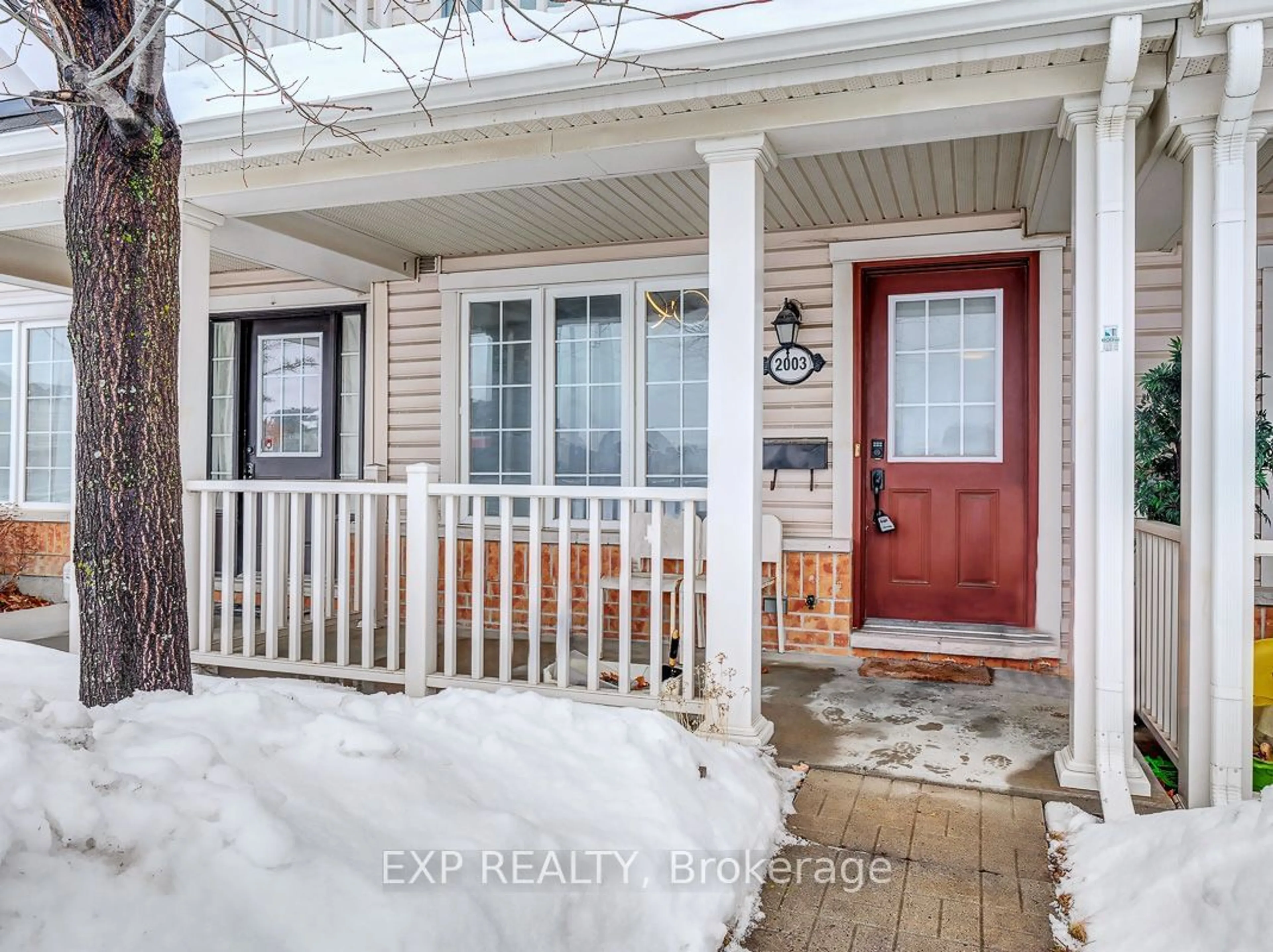 Indoor entryway for 2003 MADRID Ave, Barrhaven Ontario K2J 0K1