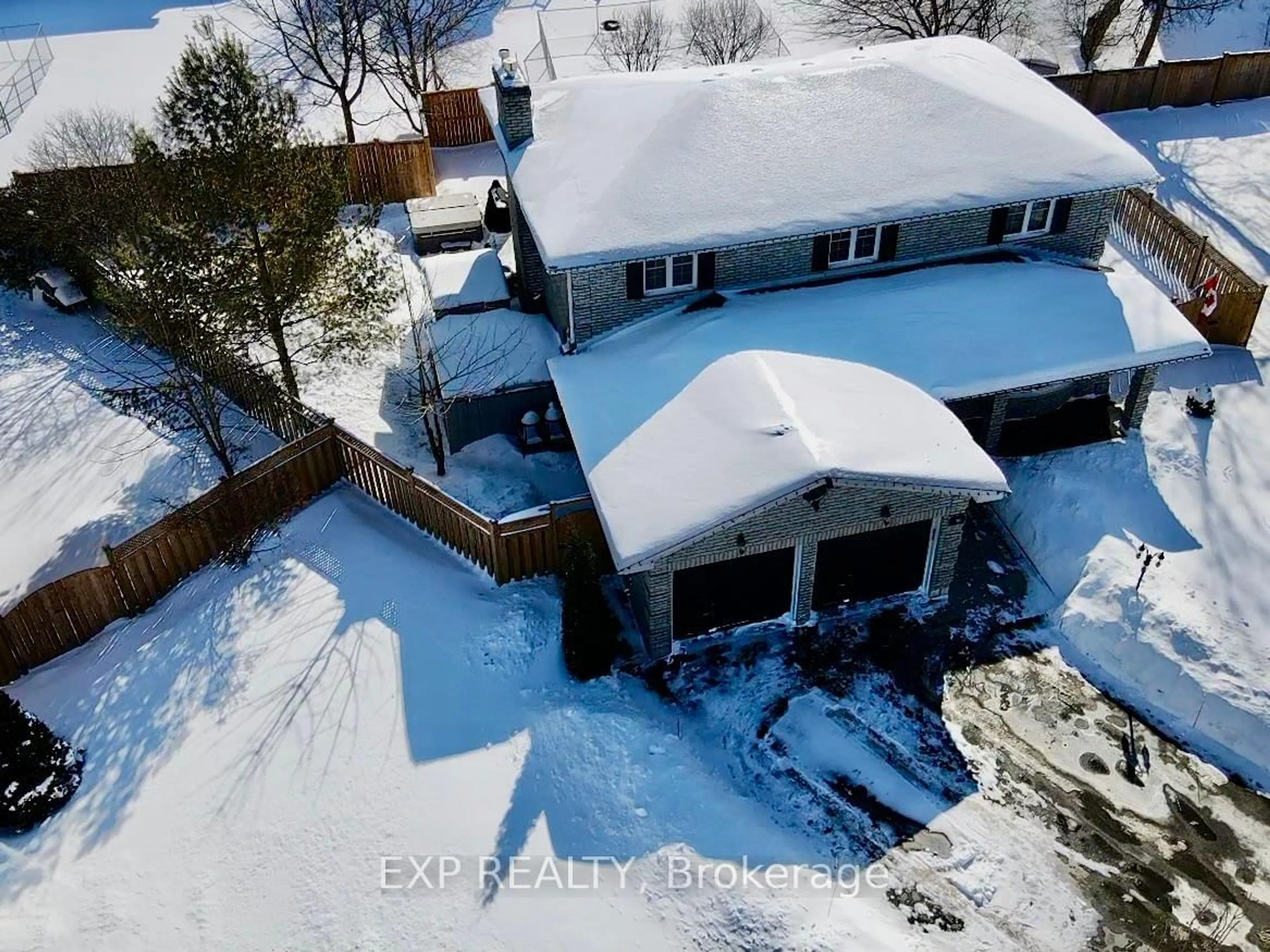 A pic from outside/outdoor area/front of a property/back of a property/a pic from drone, building for 10 Thompson Crt, Belleville Ontario K8P 5C3