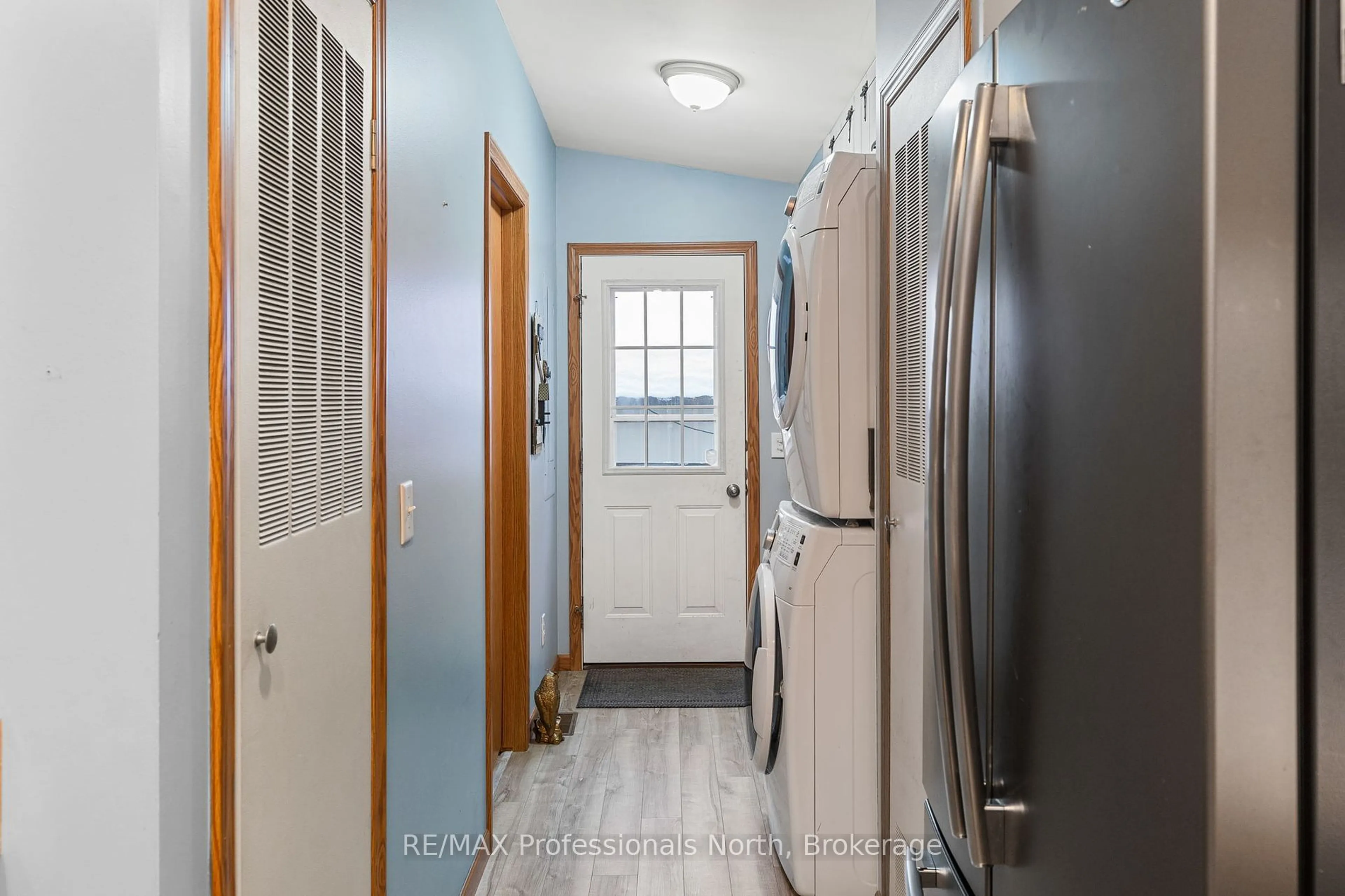 Indoor entryway for 614 Bobcaygeon Rd, Minden Hills Ontario K0M 2K0