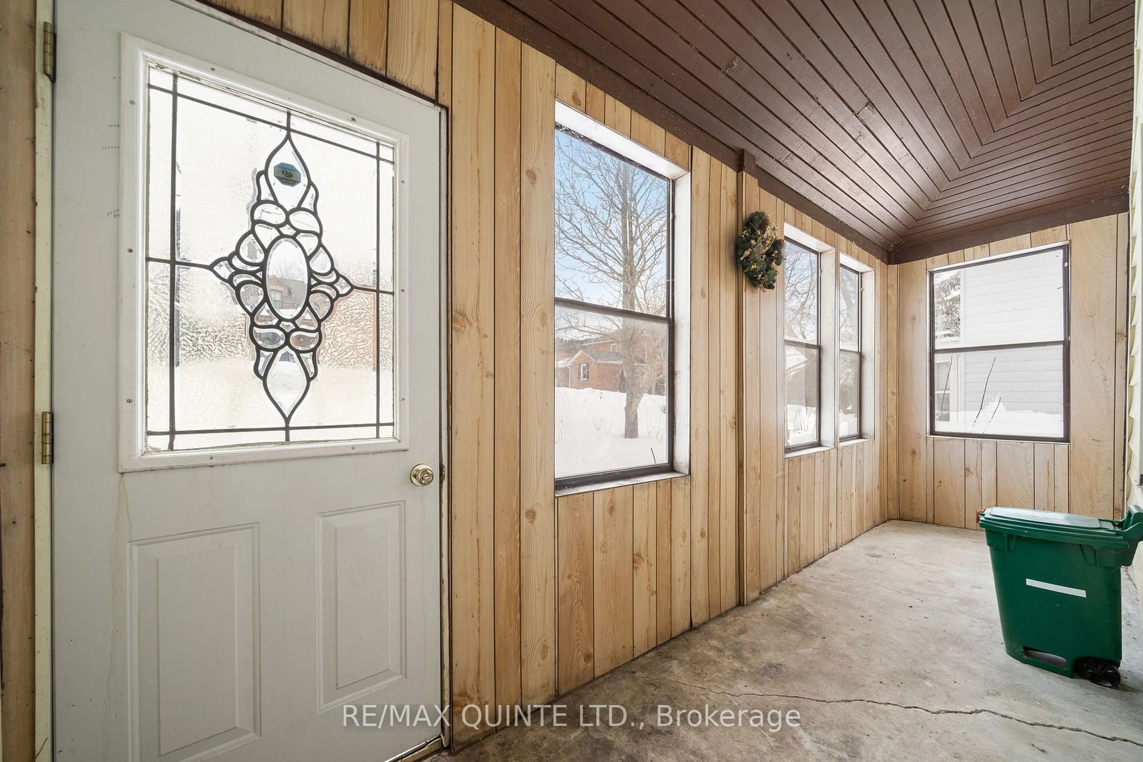 Indoor entryway for 14 Walter St, Trent Hills Ontario K0K 3K0