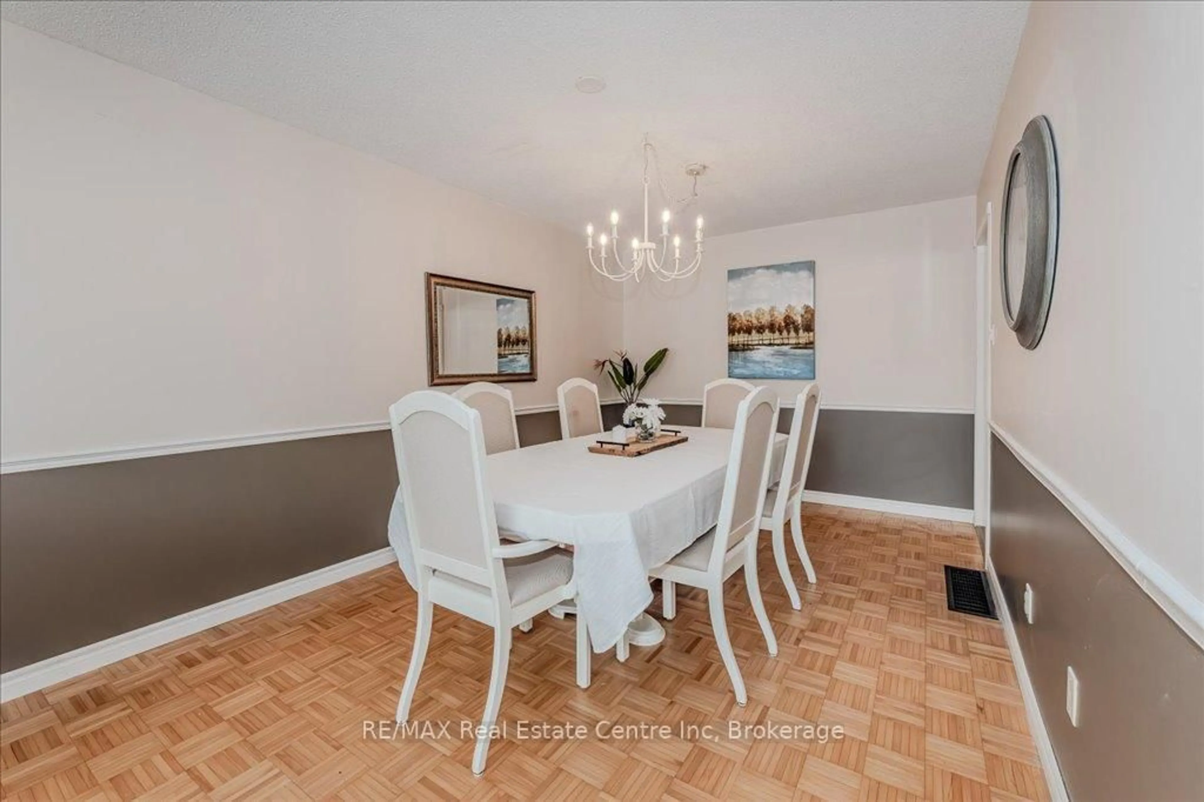 Dining room, unknown for 111 SANDERSON Dr, Guelph Ontario N1H 7K1