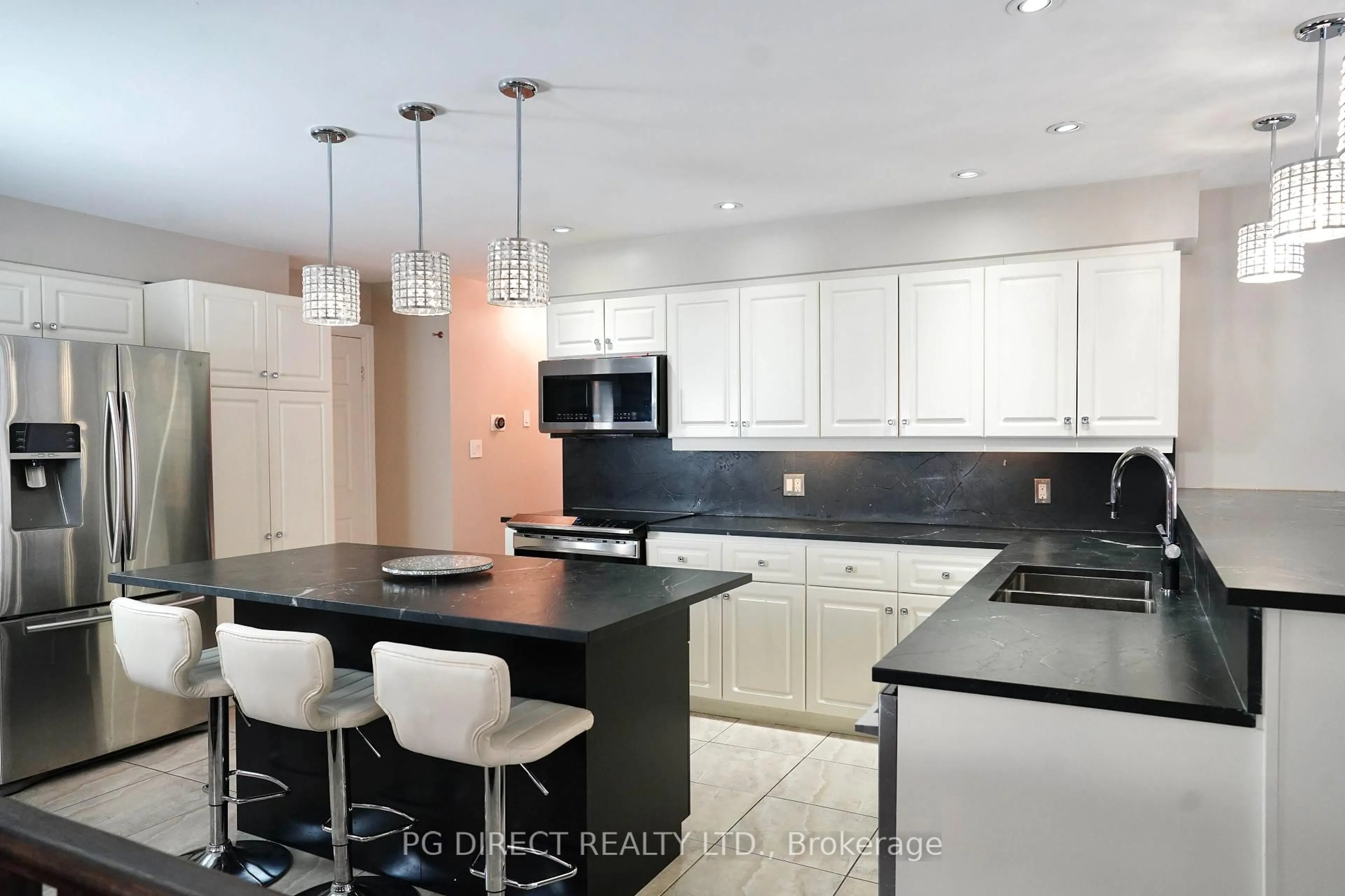 Contemporary kitchen, ceramic/tile floor for 117 Miller Dr, Hamilton Ontario L9G 4W2