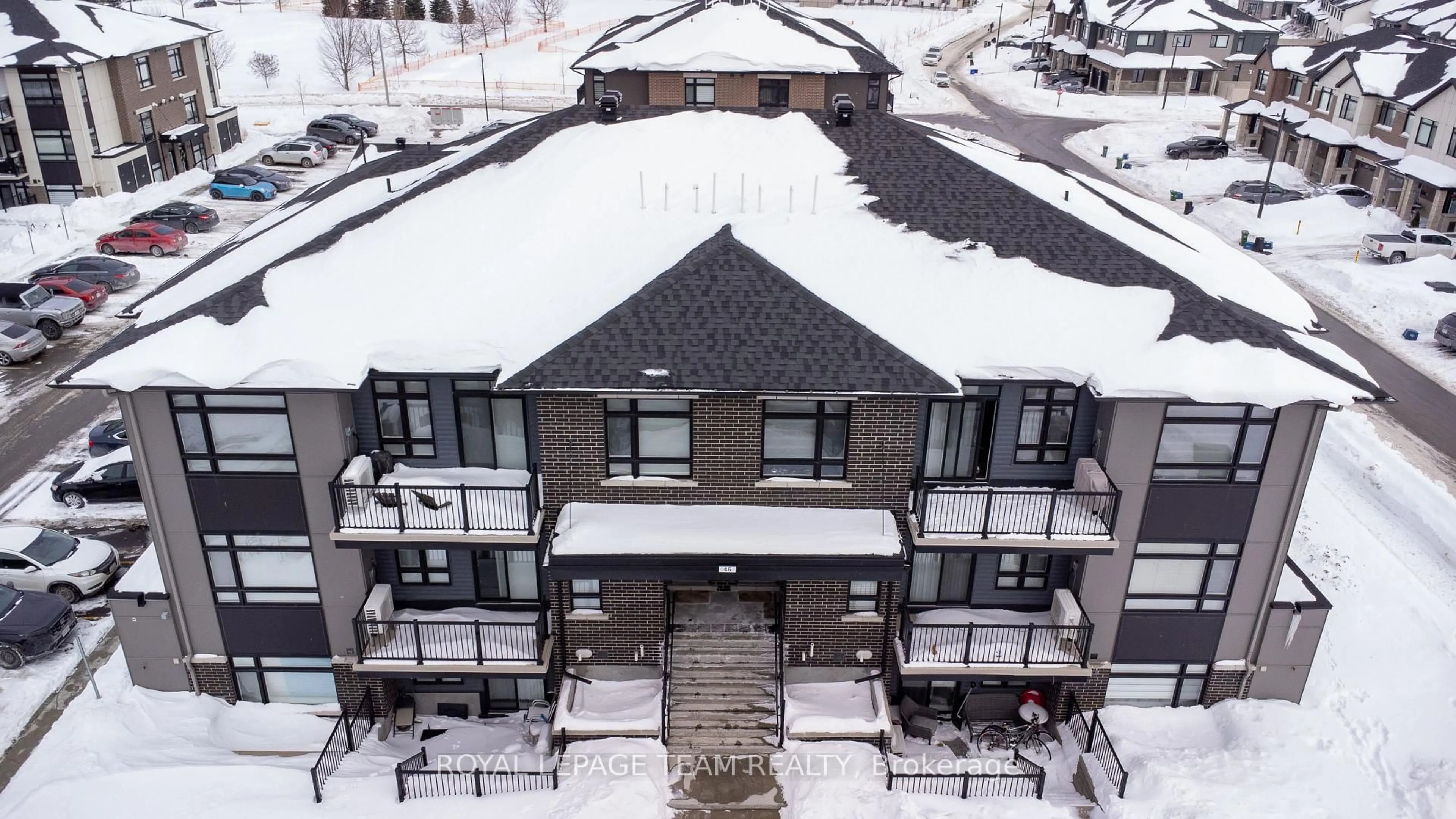 A pic from outside/outdoor area/front of a property/back of a property/a pic from drone, building for 45 Overberg Way #H, Kanata Ontario K2S 0W1