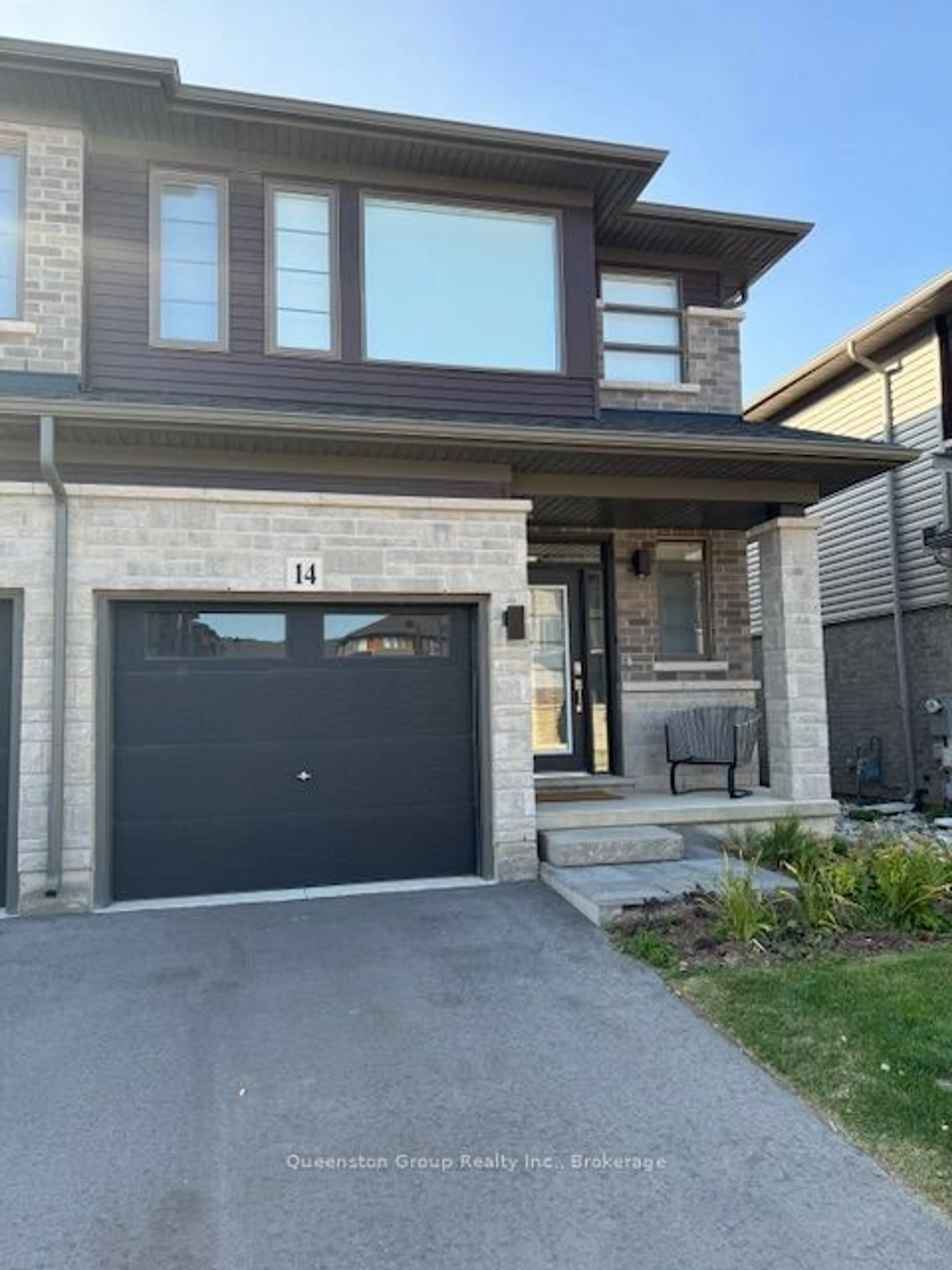 Home with brick exterior material, street for 61 Soho St #14, Hamilton Ontario L8J 0M6