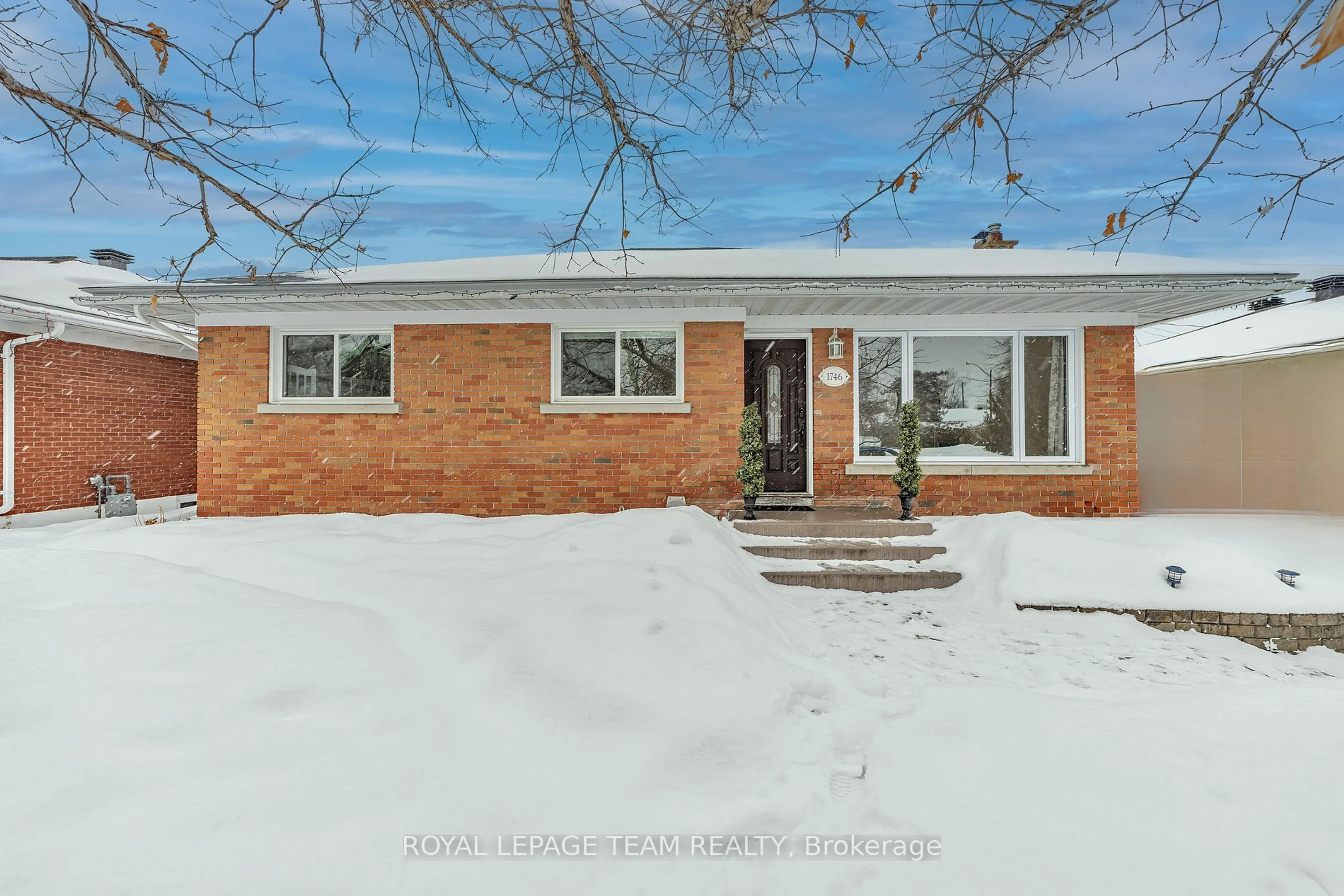 Home with brick exterior material, street for 1746 Ainsley Dr, Belair Park - Copeland Park and Area Ontario K2C 0T2