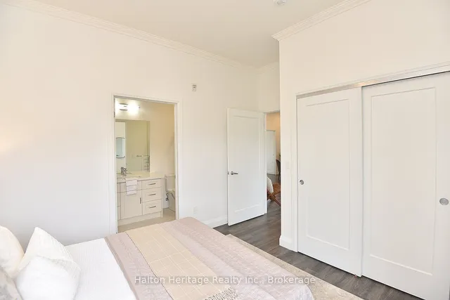 Additional property image - 30 Hamilton St Unit 106
