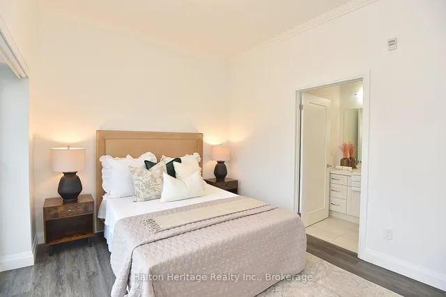Additional property image - 30 Hamilton St Unit 106