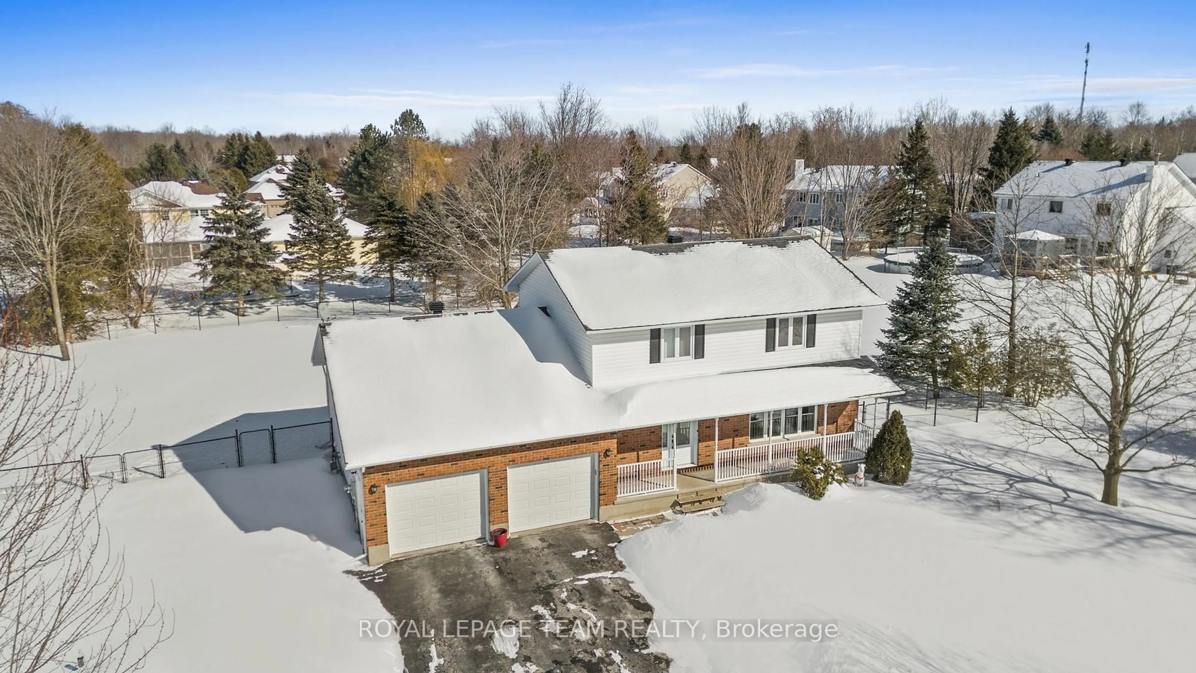 A pic from outside/outdoor area/front of a property/back of a property/a pic from drone, street for 3377 Bramble Lane, Greely - Metcalfe - Osgoode - Vernon and Area Ontario K0A 2W0