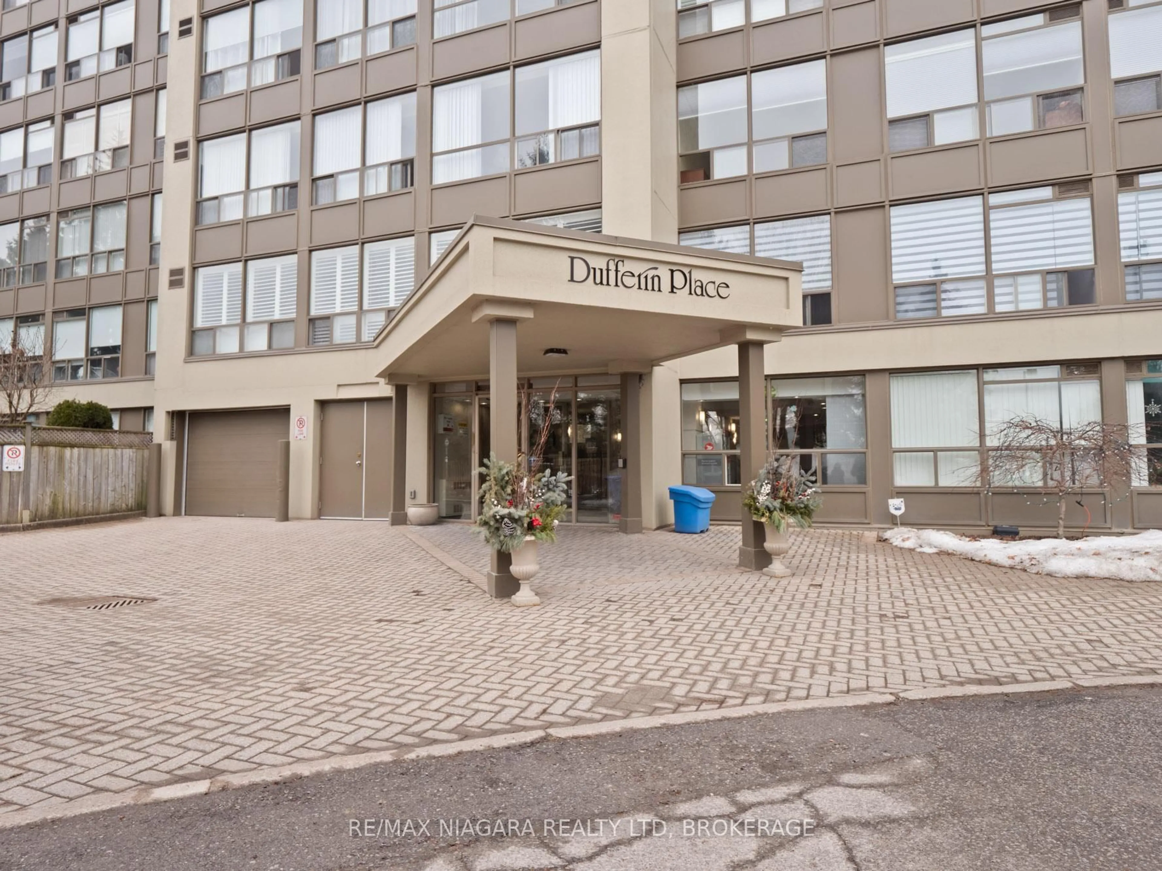 Unknown for 5100 Dorchester Rd #206, Niagara Falls Ontario L2E 7H4