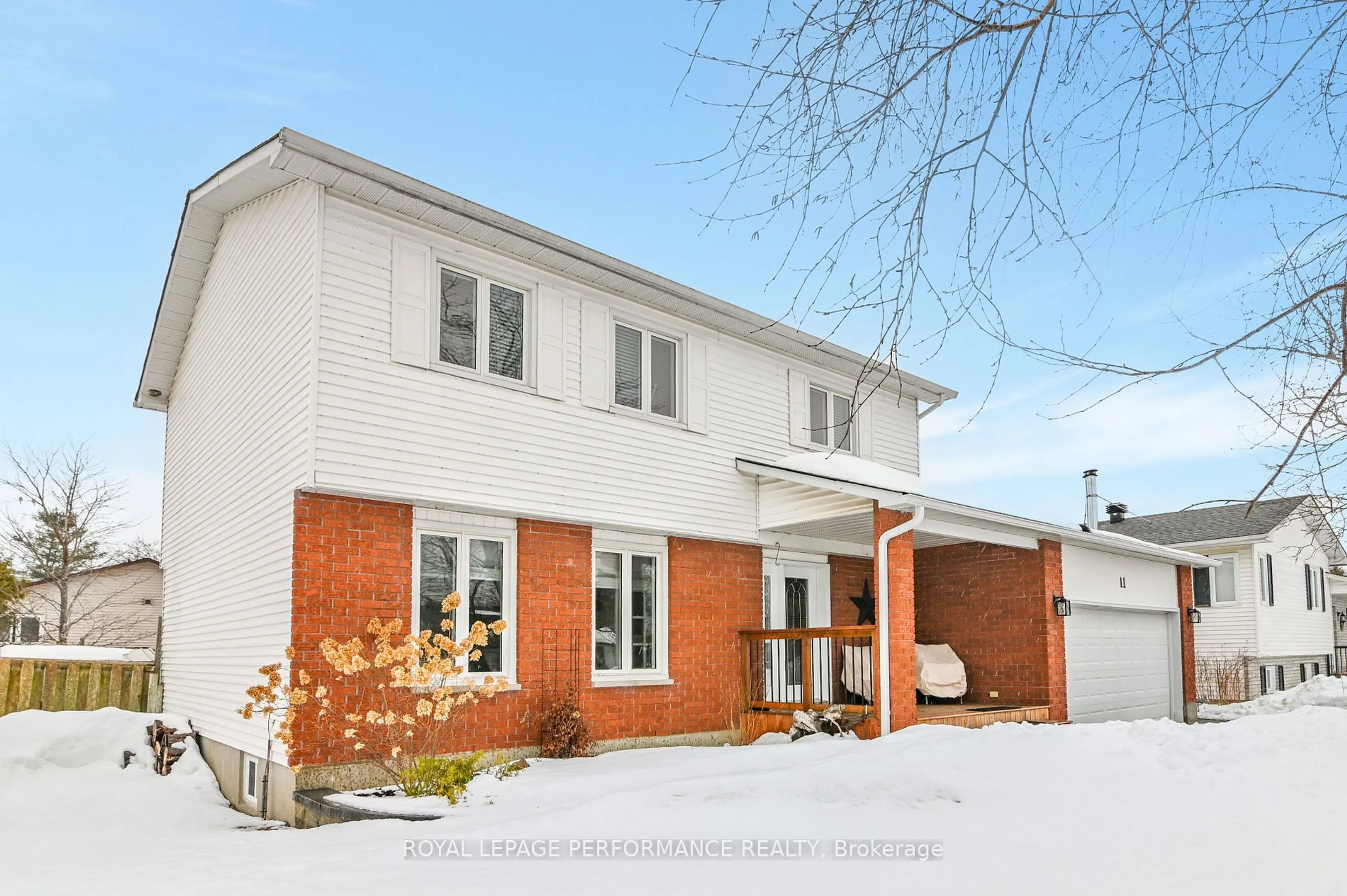 Home with brick exterior material, street for 11 PROMENADE Blvd, Russell Ontario K0A 1W1