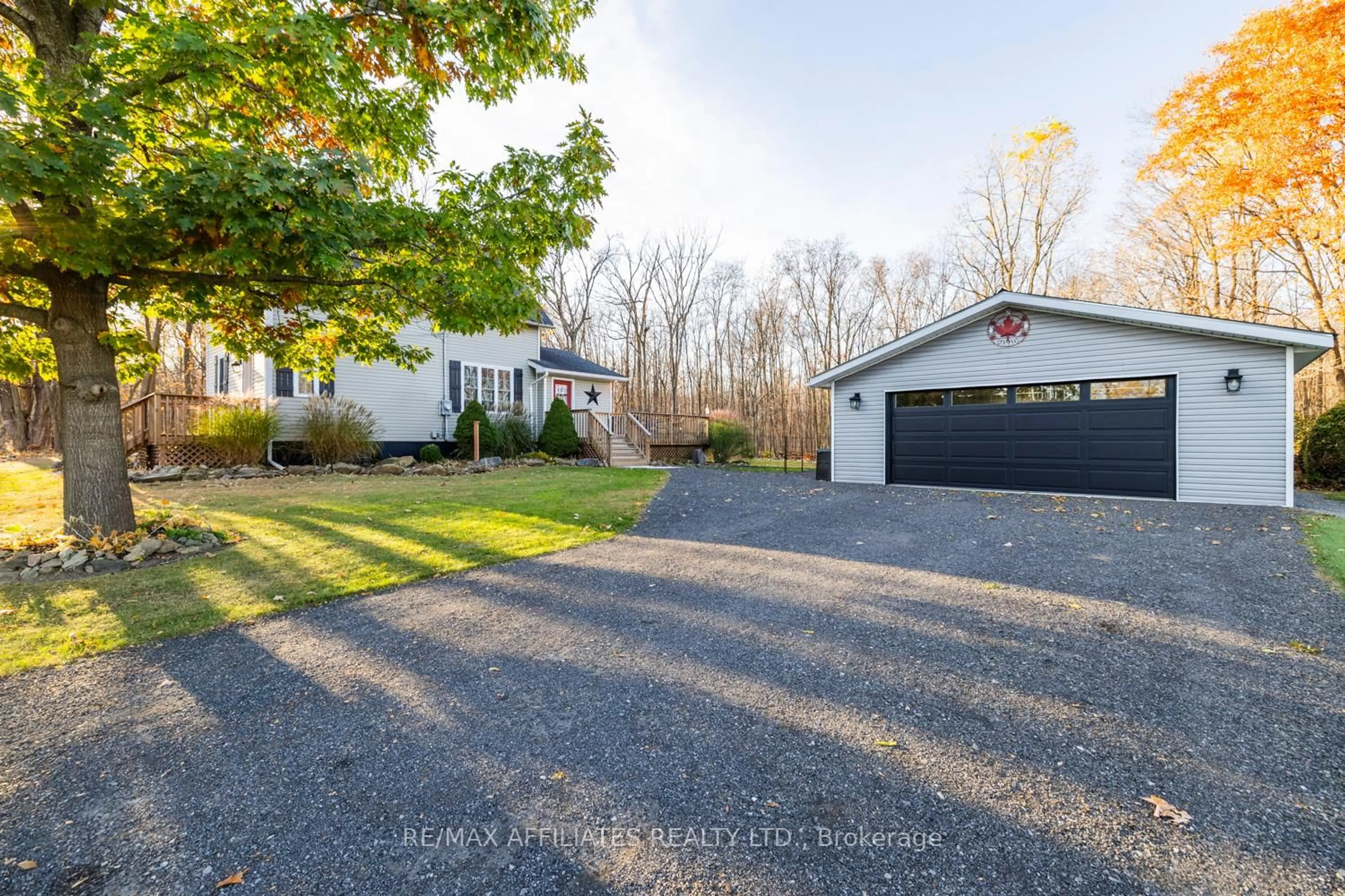 A pic from outside/outdoor area/front of a property/back of a property/a pic from drone, street for 7783 Popham St, Greely - Metcalfe - Osgoode - Vernon and Area Ontario K0A 3J0