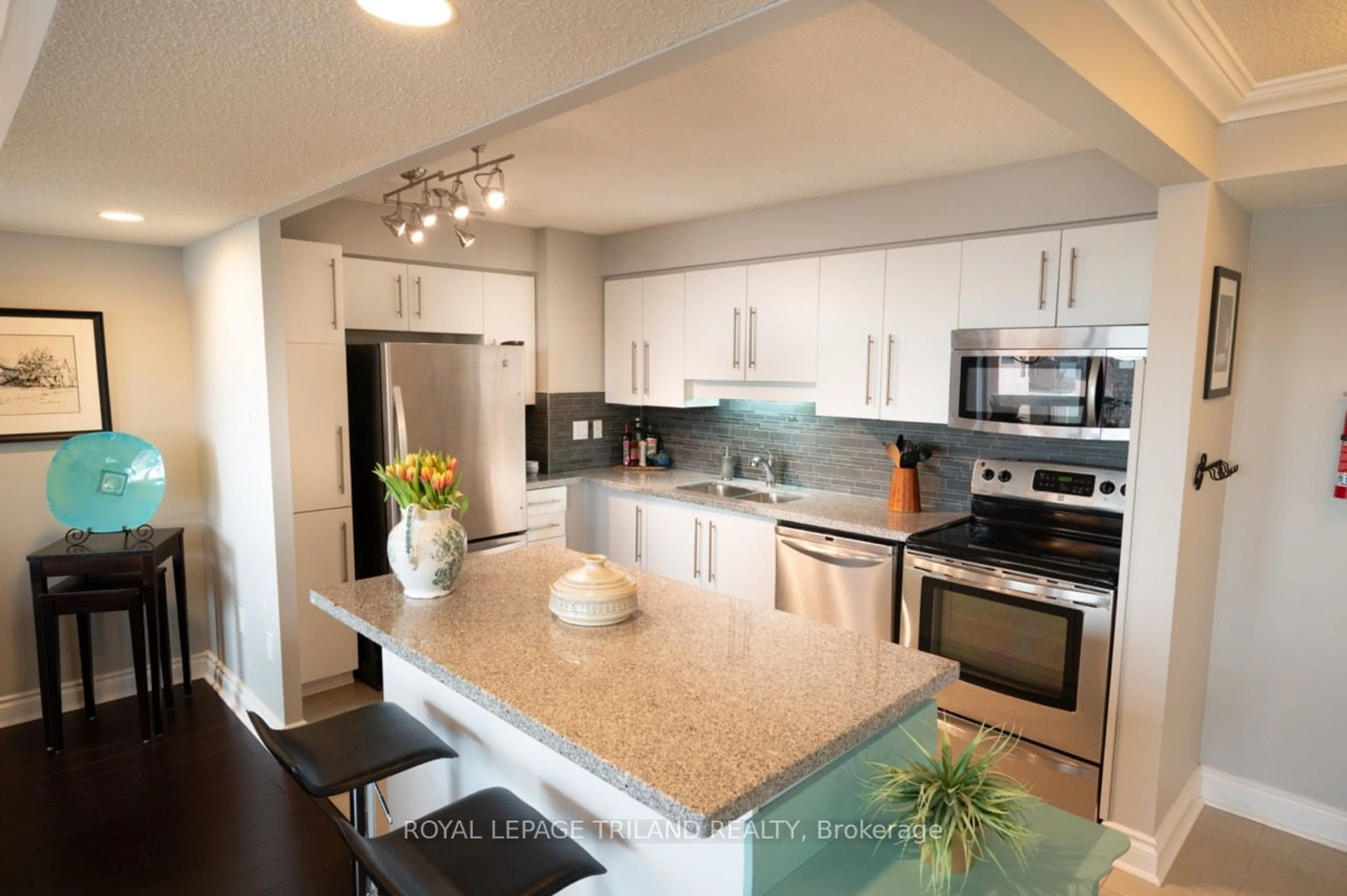 Open concept kitchen, unknown for 600 Talbot St #612, London Ontario N6A 5L9