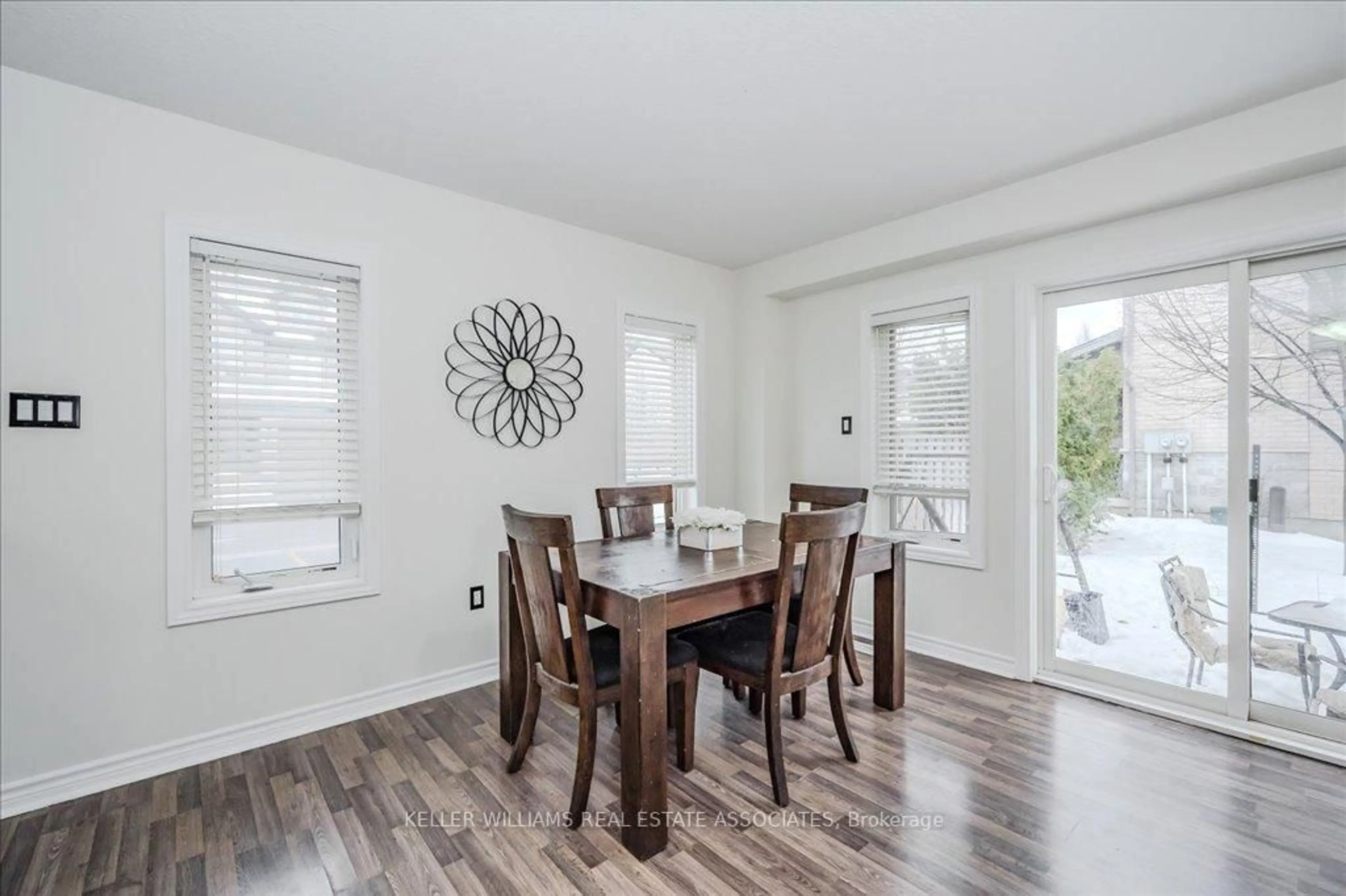 Dining room, wood/laminate floor for 30 Arlington Cres, Guelph Ontario N1L 0K9