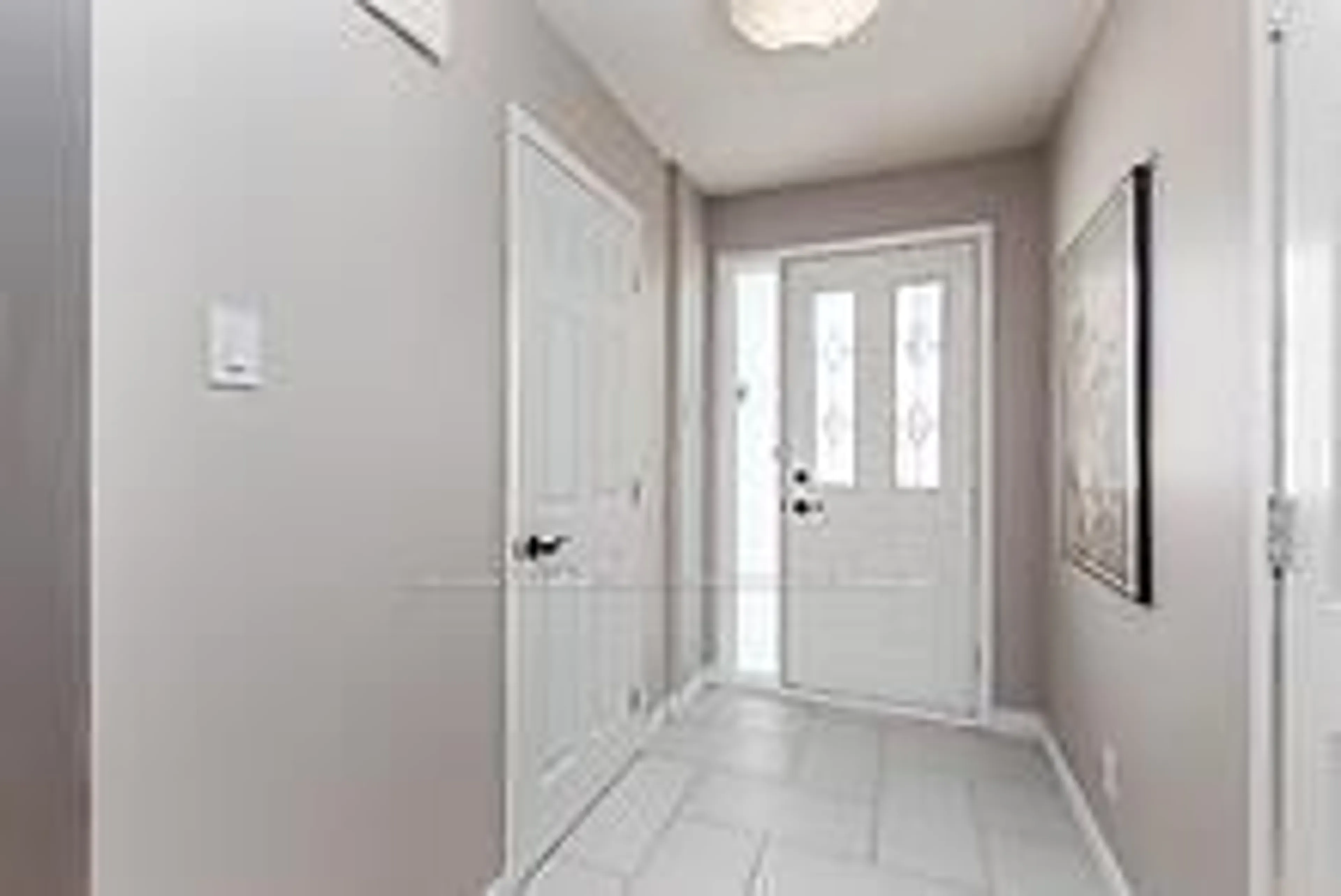 Indoor entryway for 78 Cedarock Dr, Kanata Ontario K2M 2H8