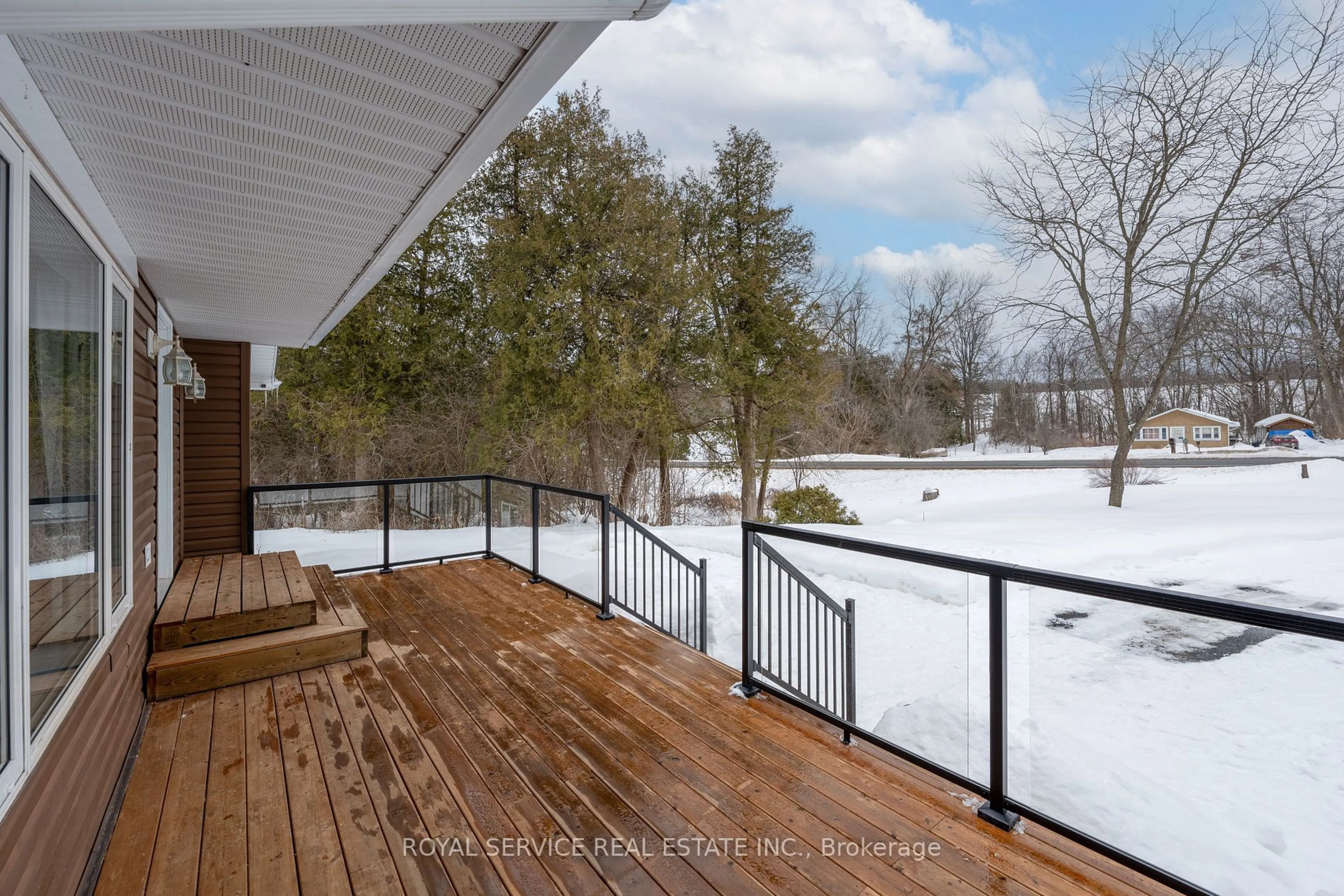 Patio, water/lake/river/ocean view for 5506 Rice Lake Scenic Dr, Hamilton Township Ontario K0K 2E0