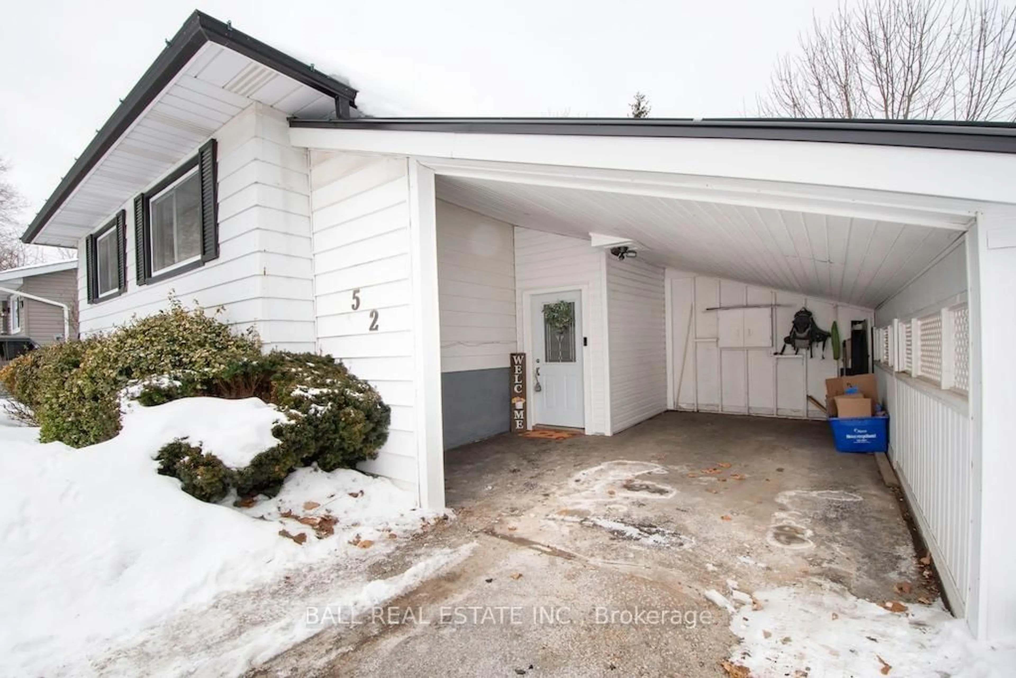 Indoor garage for 52 Coyle Cres, Smith-Ennismore-Lakefield Ontario K0L 2H0