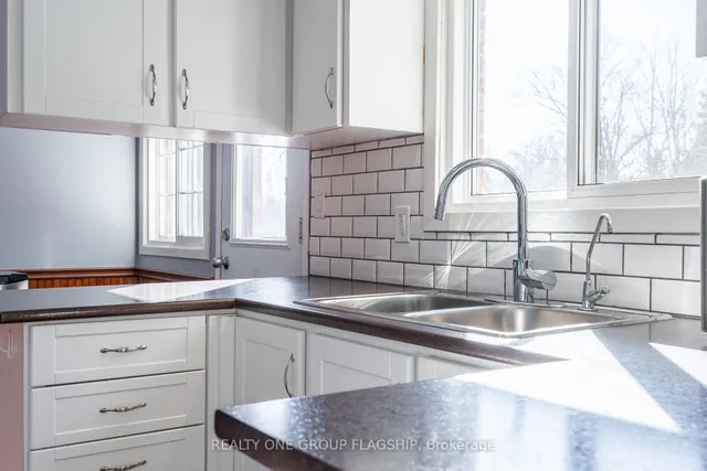 Additional property image - 1893 Centre Rd
