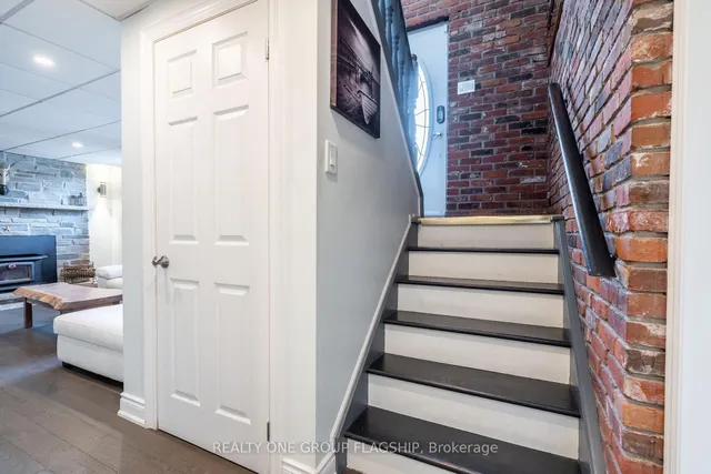 Additional property image - 1893 Centre Rd