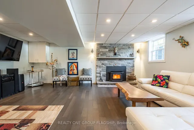 Additional property image - 1893 Centre Rd