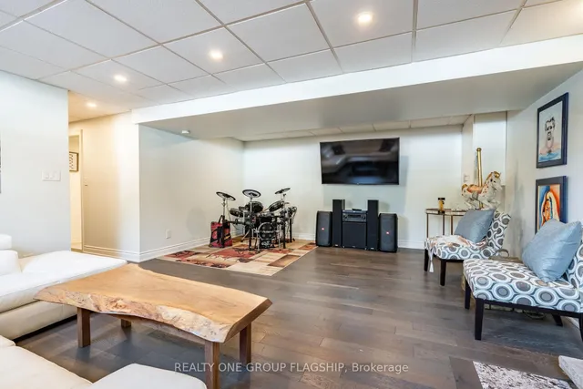 Additional property image - 1893 Centre Rd